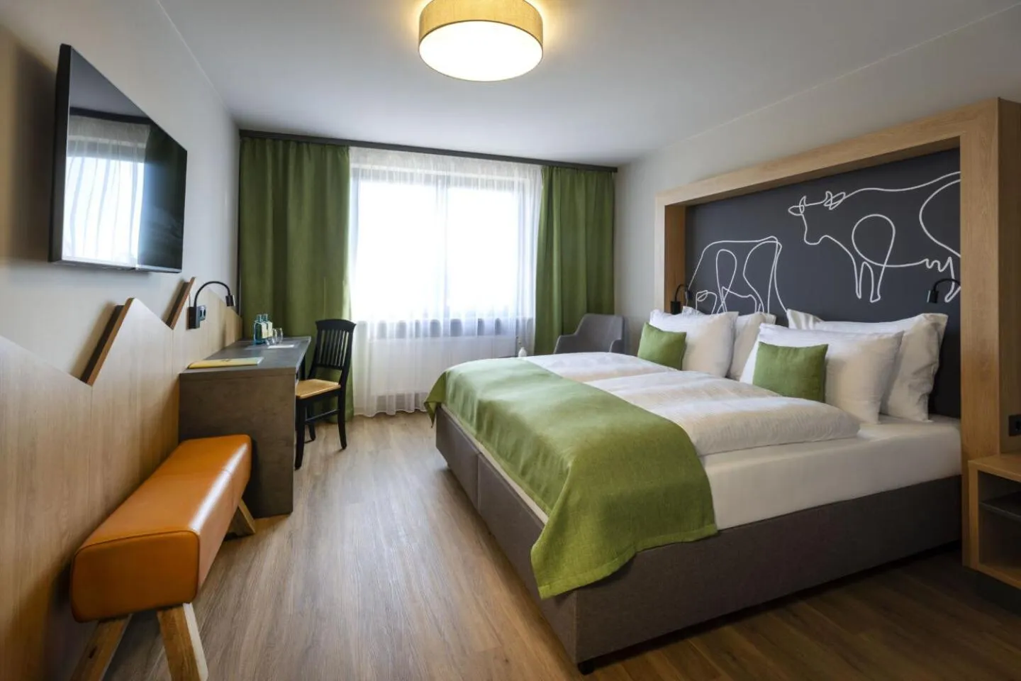 Bed in JUFA Hotel Wangen im Allgäu