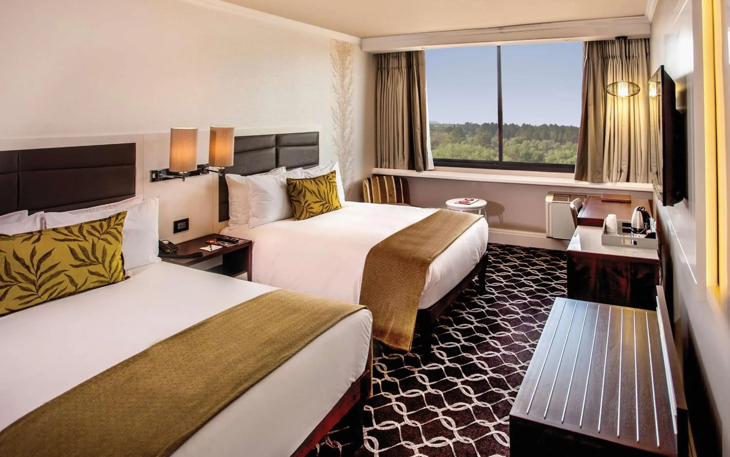 Bedroom, Bed in Riverside Sun Bedroom, Bed in Riverside Sun