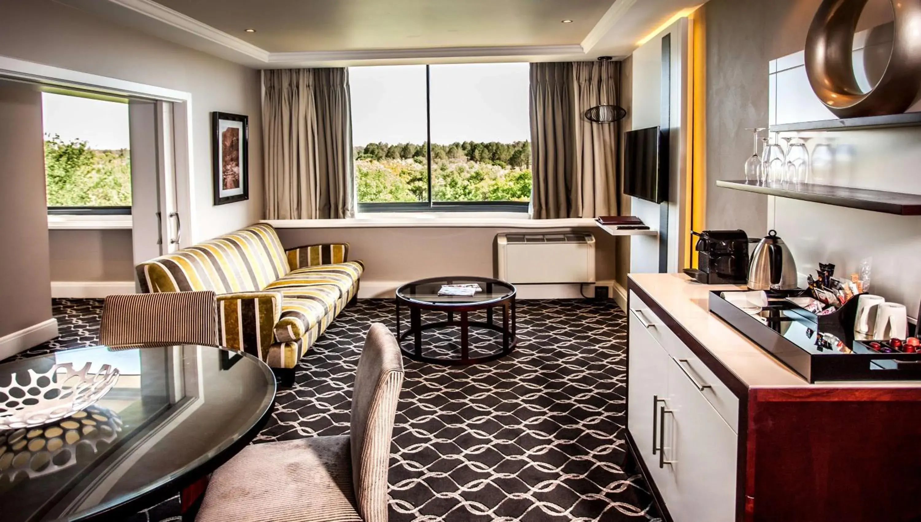 Suite River Facing in Riverside Sun Suite River Facing in Riverside Sun