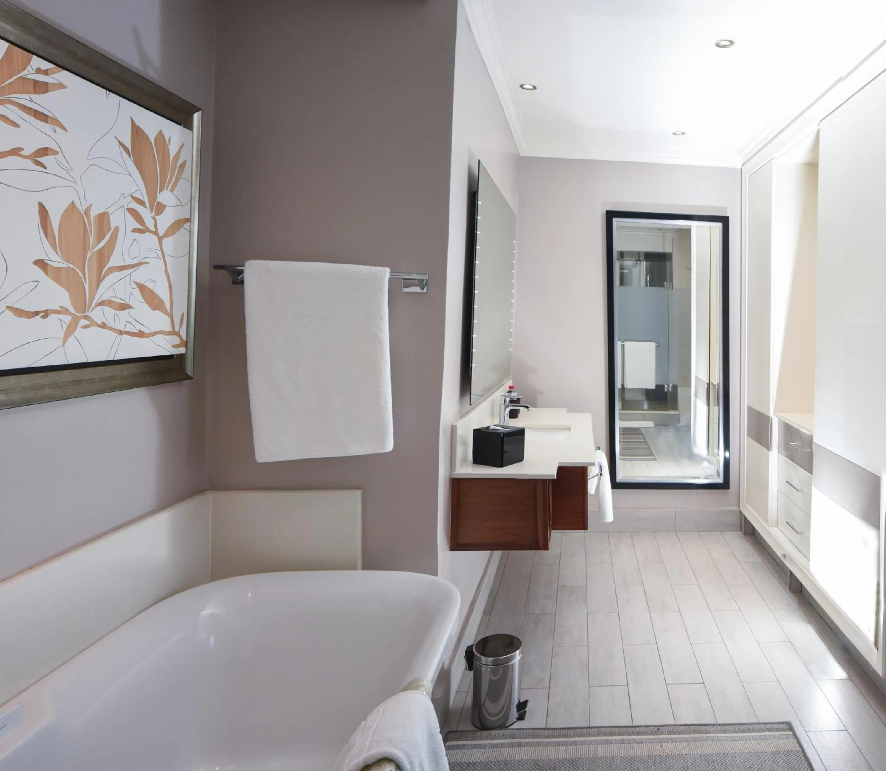 Bathroom in Riverside Sun