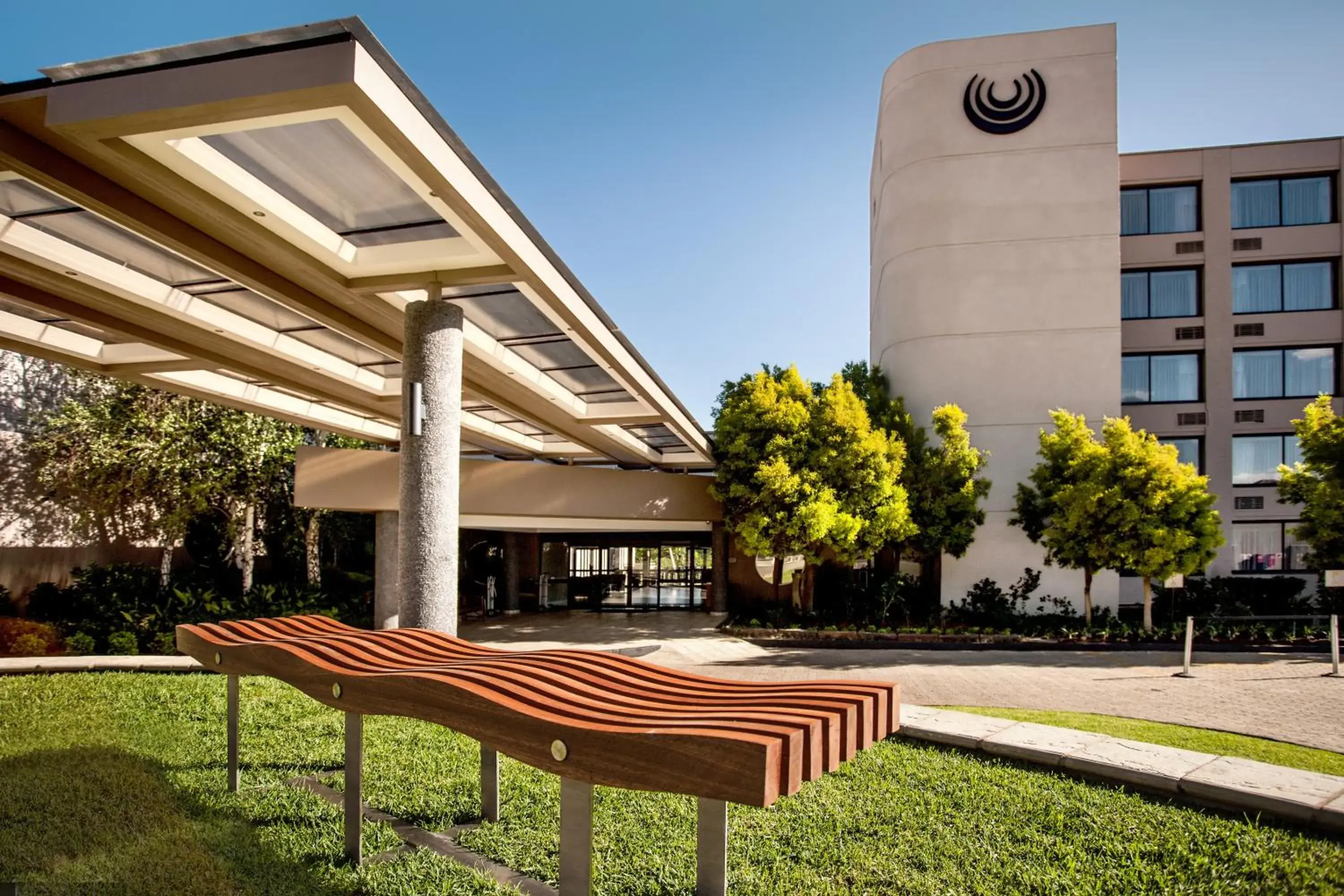 Property building in Riverside Sun Property building in Riverside Sun