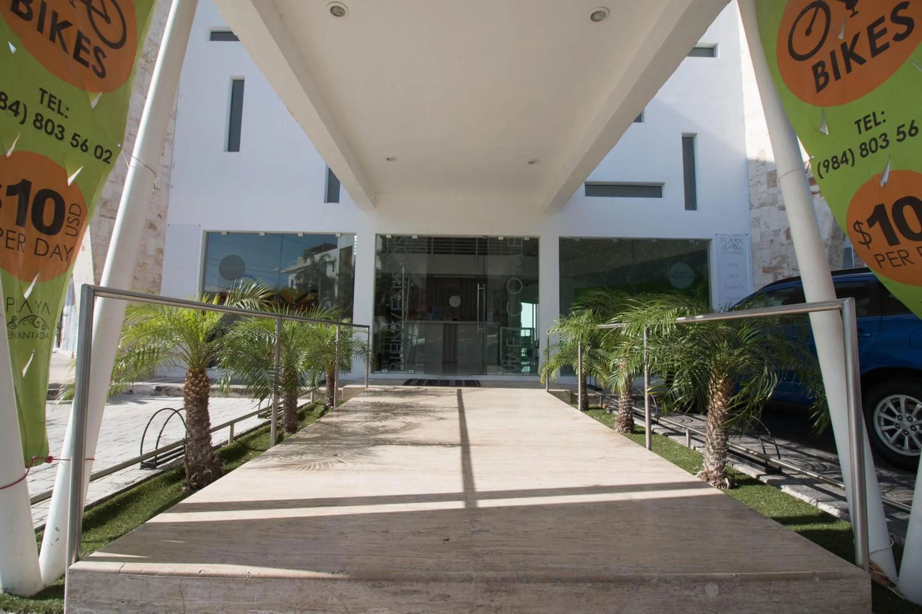 Facade/entrance in Hotel Playa Encantada