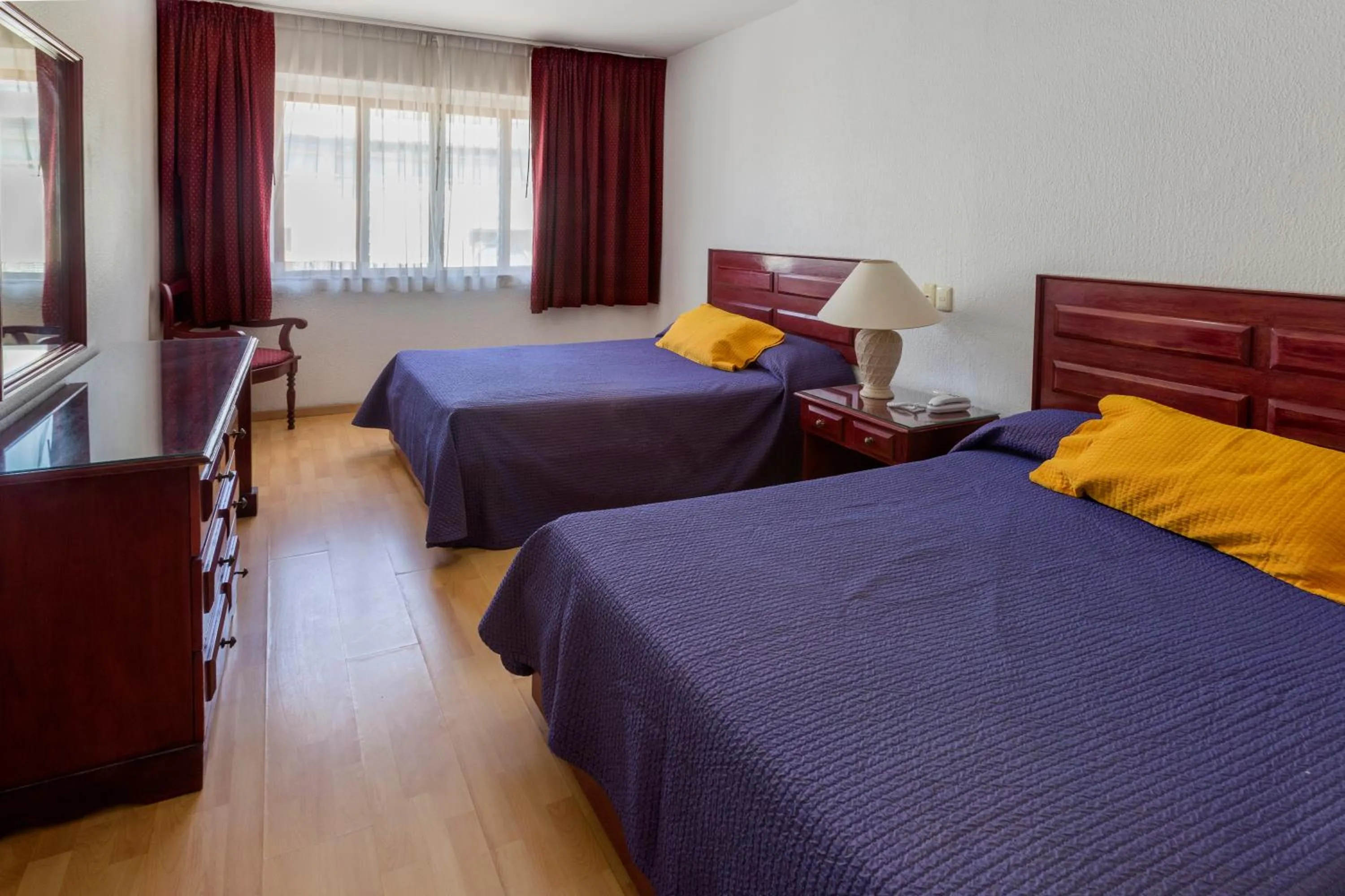 Photo of the whole room, Bed in Hotel Gala Oaxaca