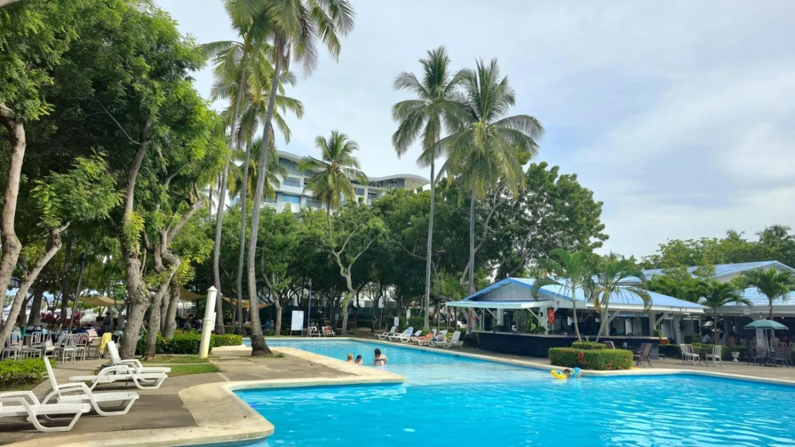Swimming pool in Puerto Azul Hotel