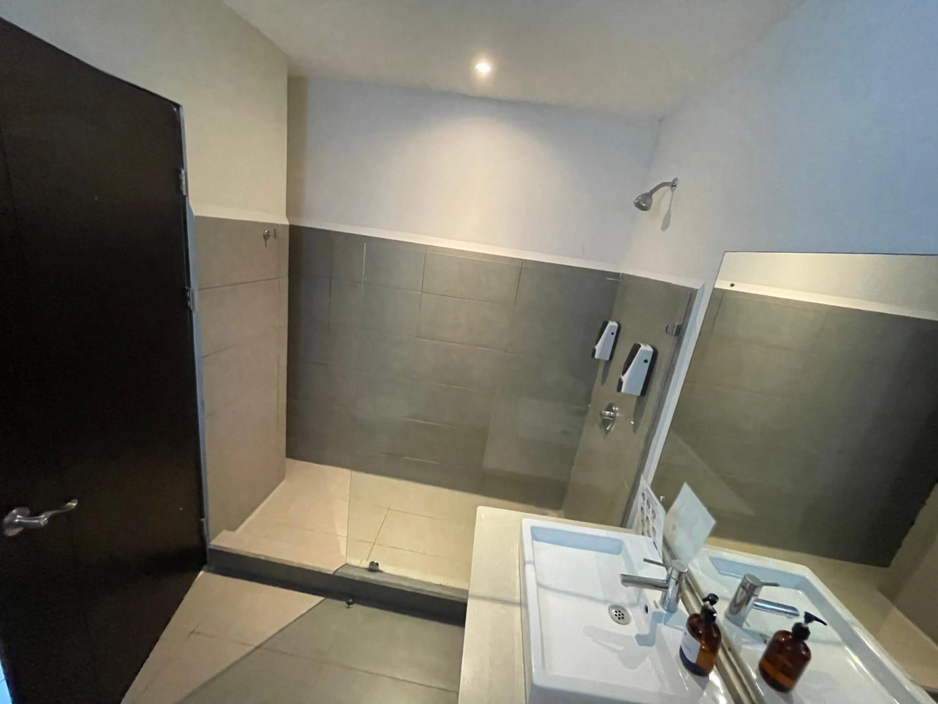 Shower in Puerto Azul Hotel