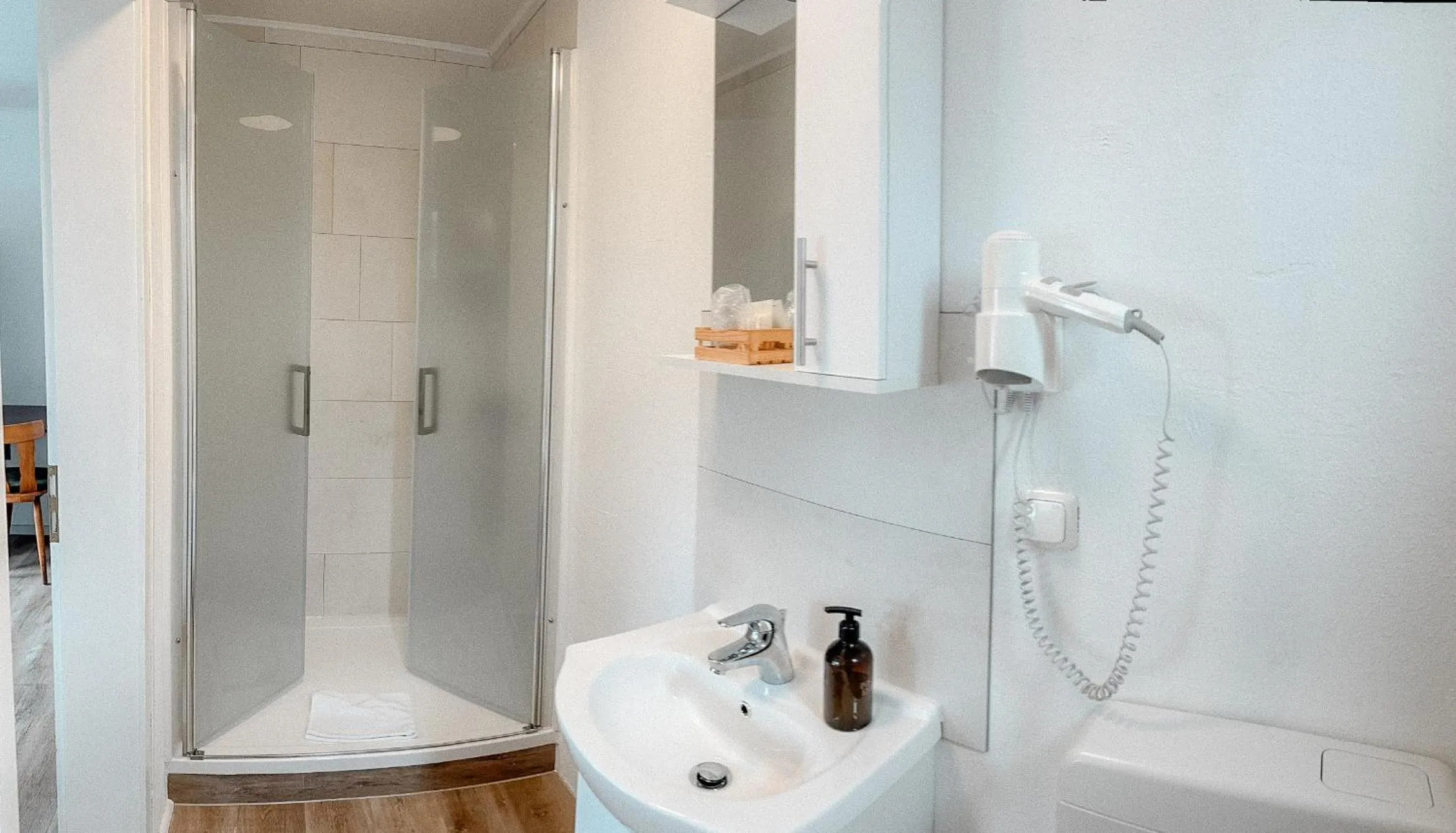 Bathroom in Landgasthof Zum Dorfkrug