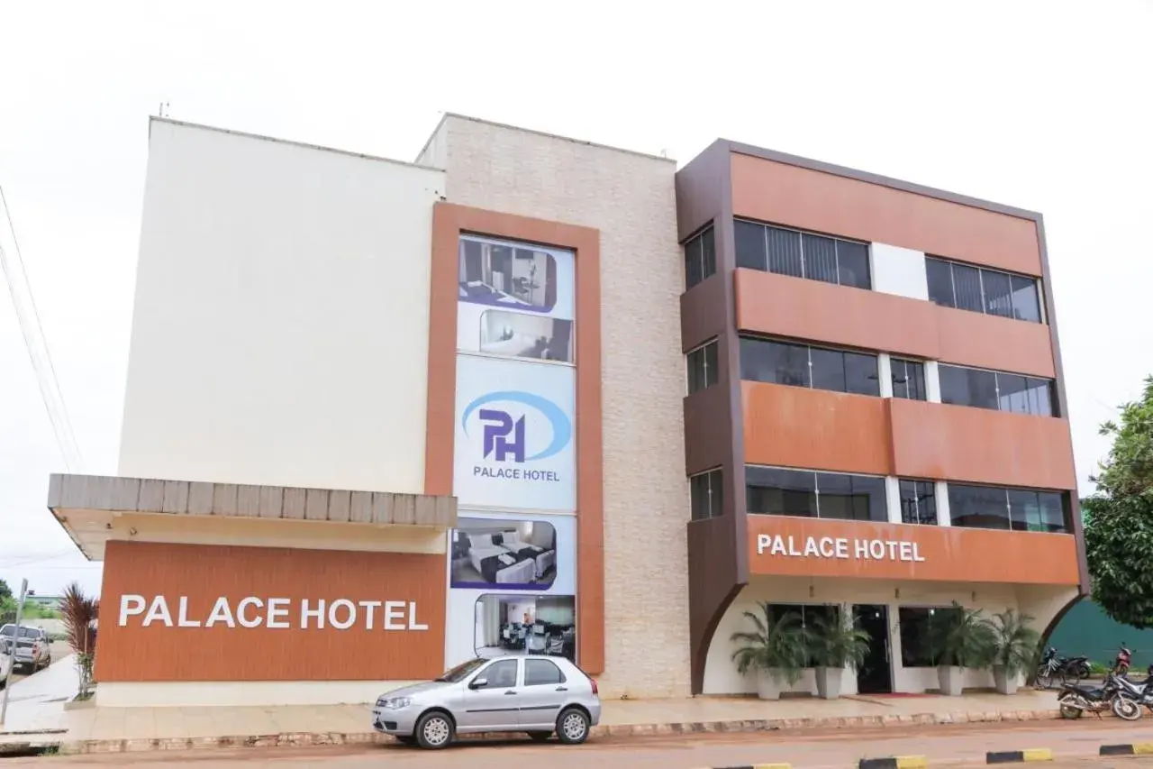 Property building in Palace Hotel Property building in Palace Hotel