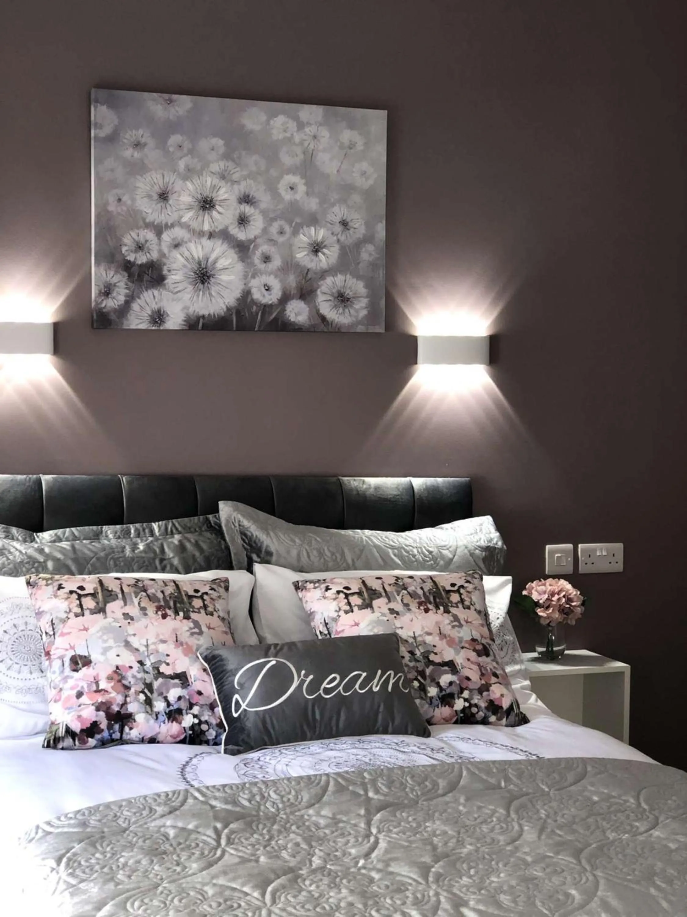 Bed in Atlantic Lodge, Main Street Ardara