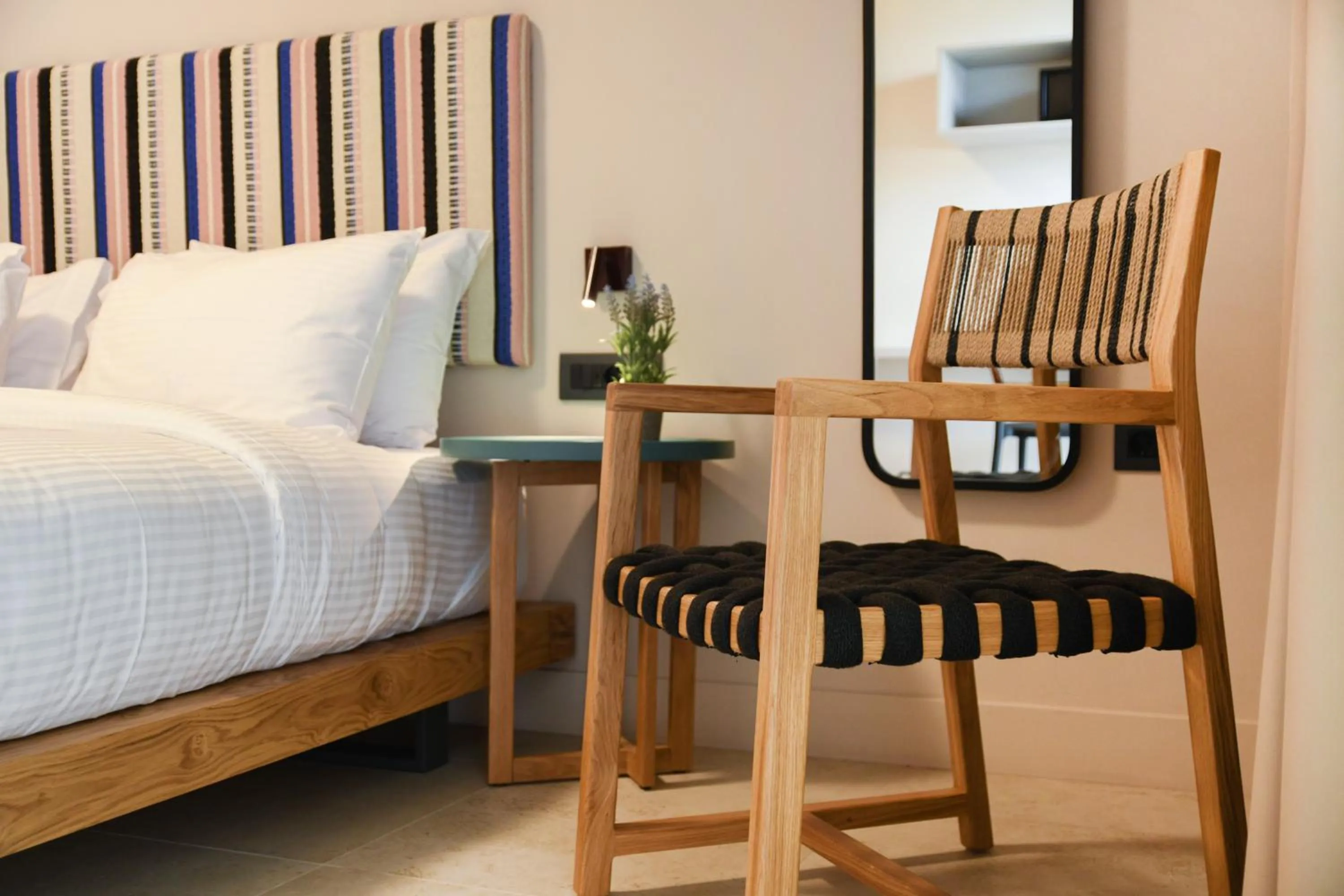 Bed in Pavo Art Hotel