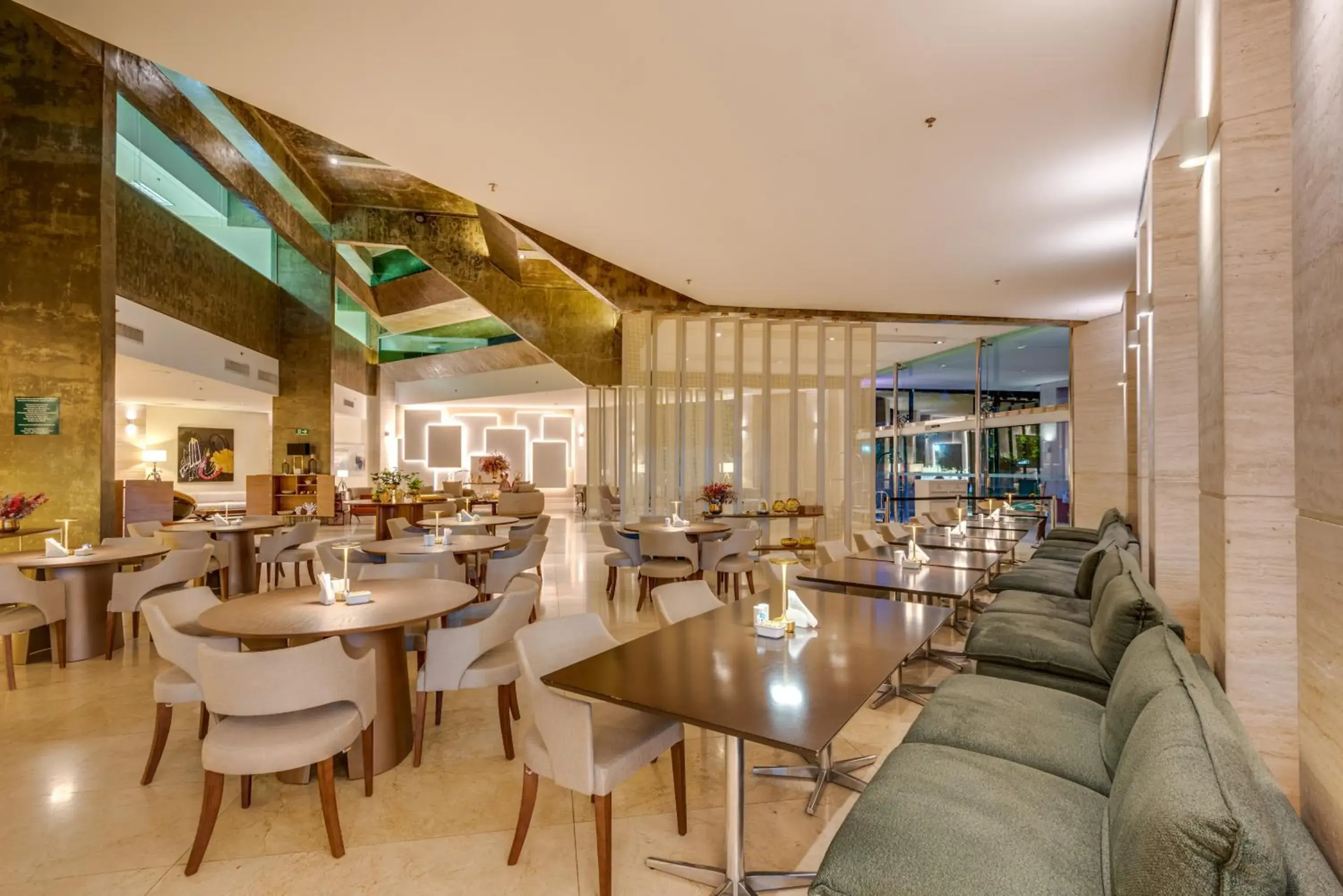 Restaurant/places to eat in K Hotel Restaurant/places to eat in K Hotel