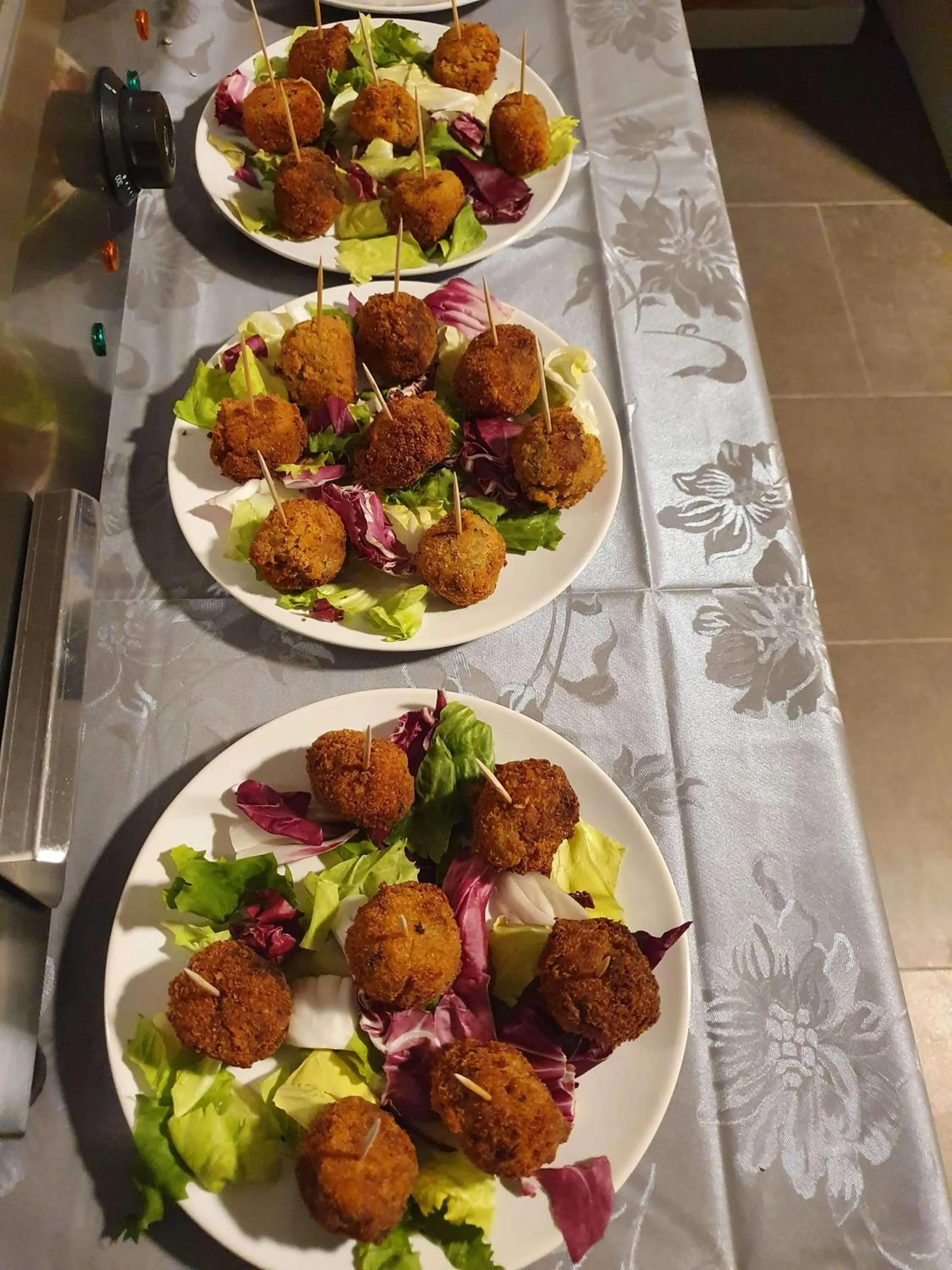 Food and drinks in Foresterie Lombarde B&B Villa Ambra