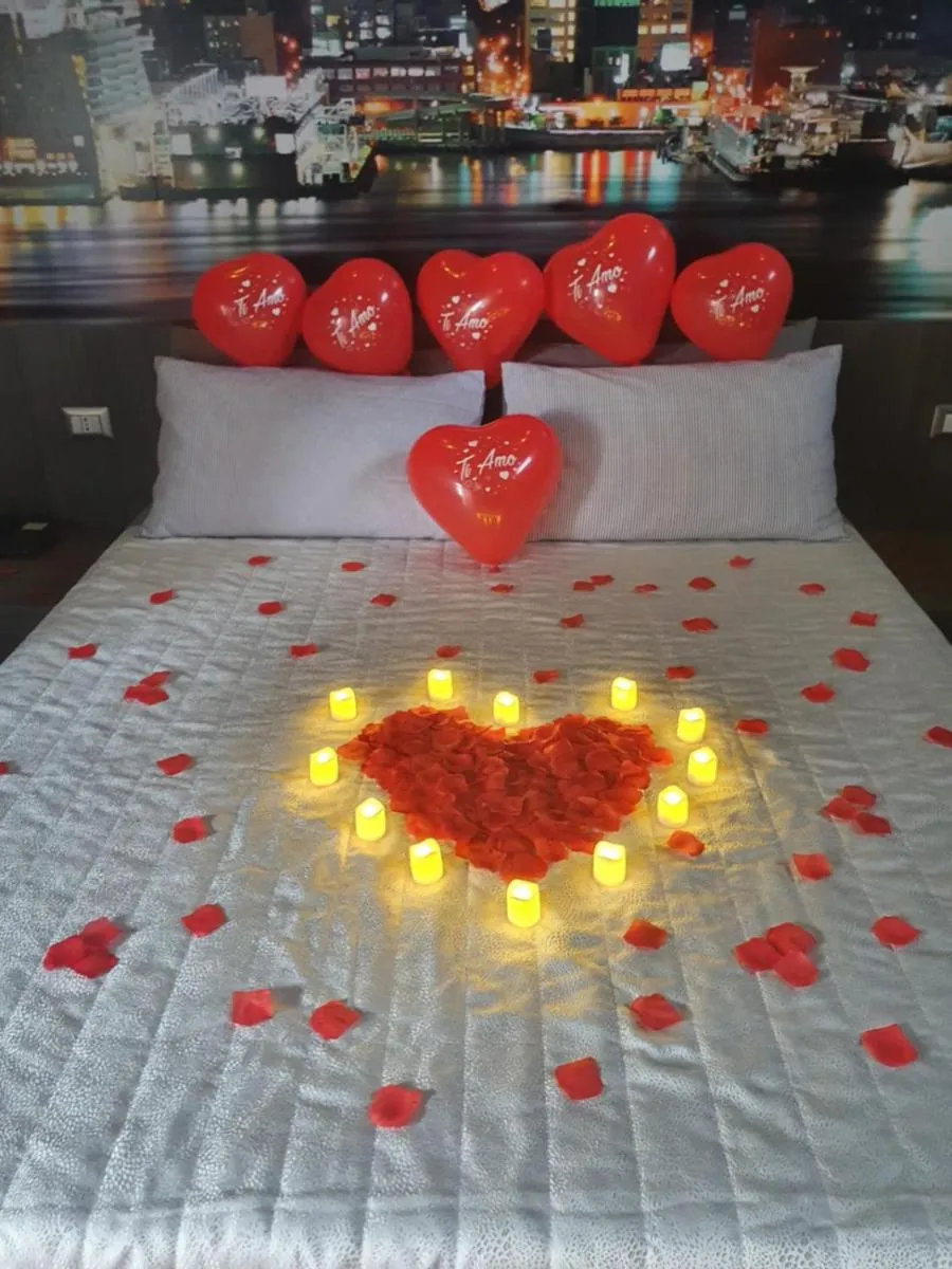 Bed in Foresterie Lombarde B&B Villa Ambra