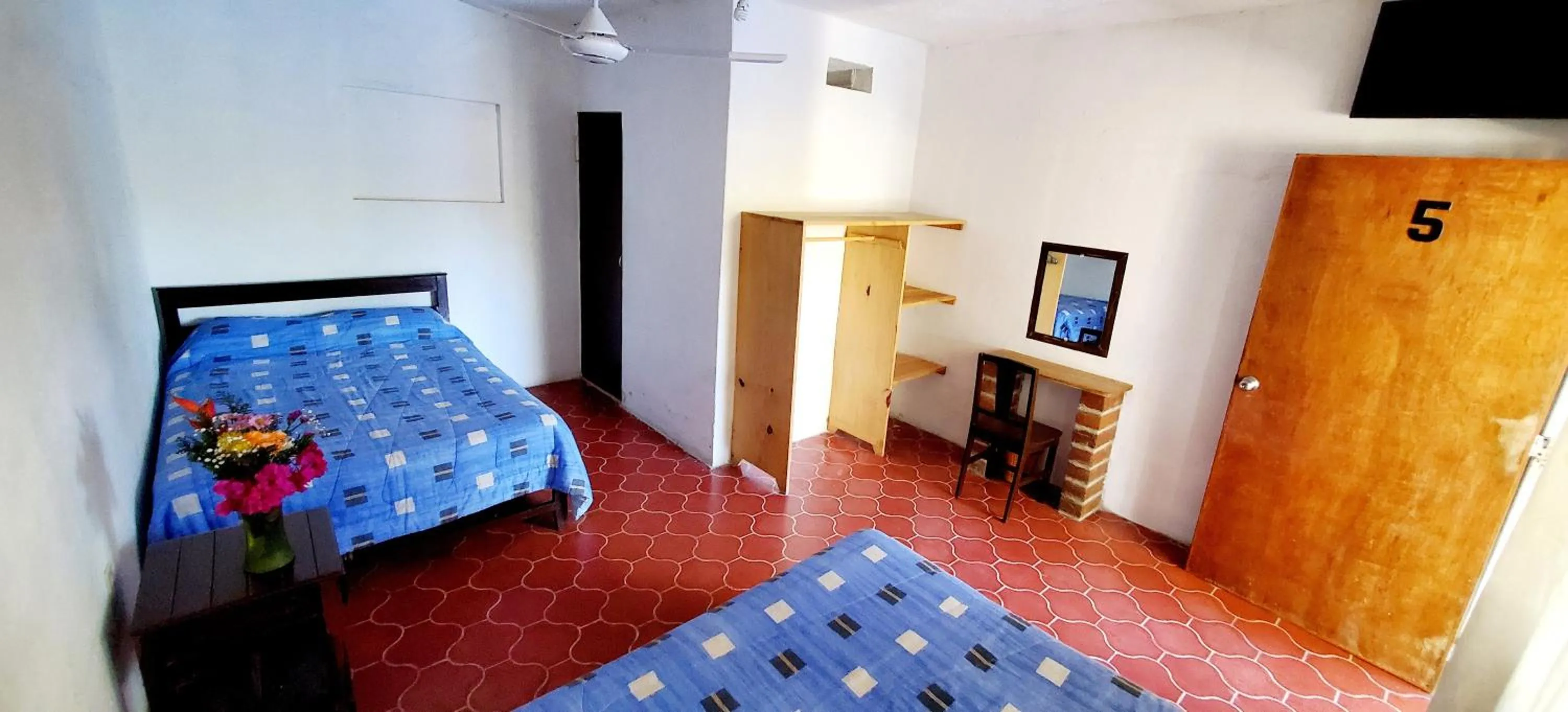 Photo of the whole room, Bed in Hotel Oasis Melaque