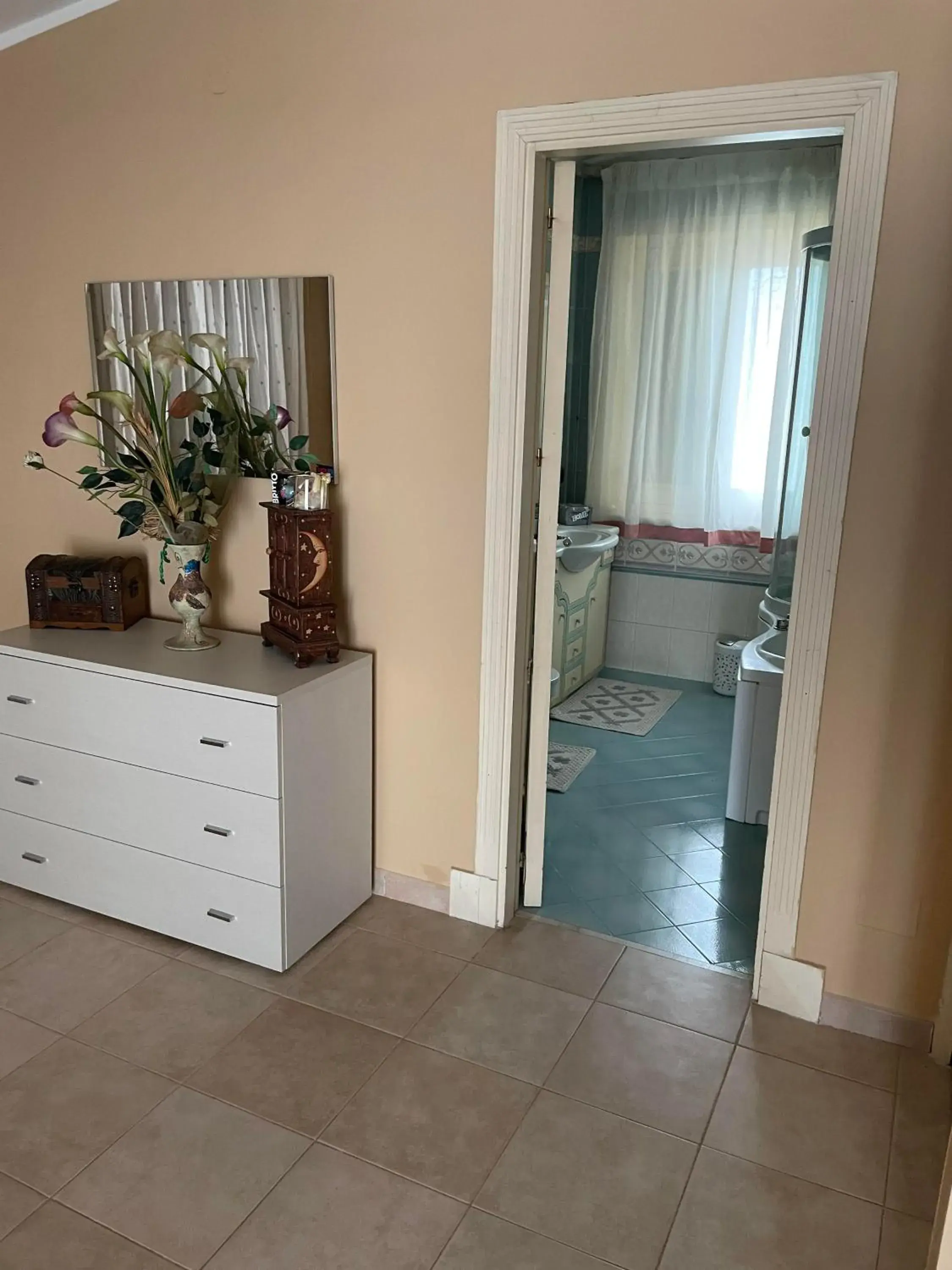 Double or Twin Room with Private Bathroom in B&B Alba Double or Twin Room with Private Bathroom in B&B Alba