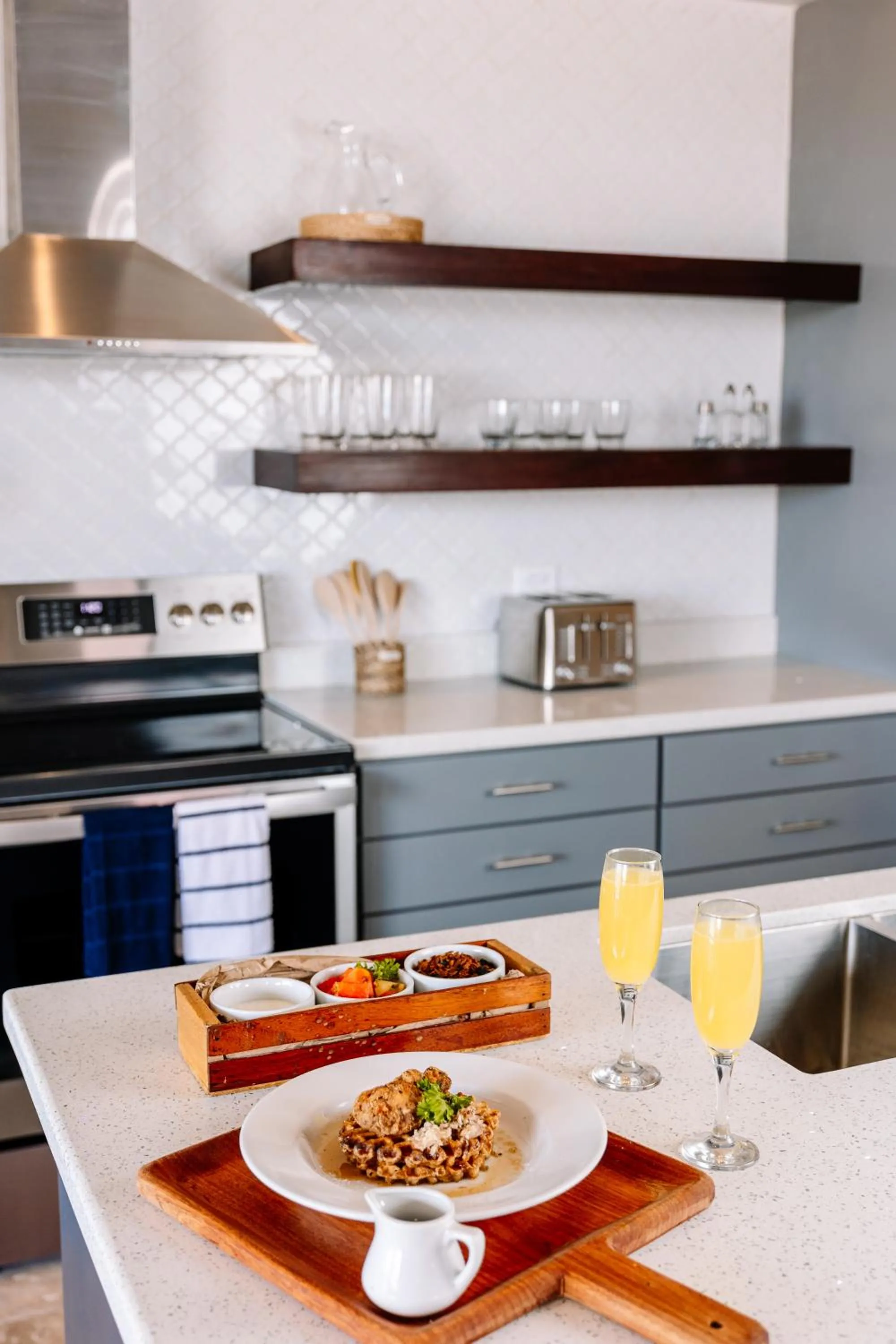 Breakfast in The Lodge at Jaguar Reef