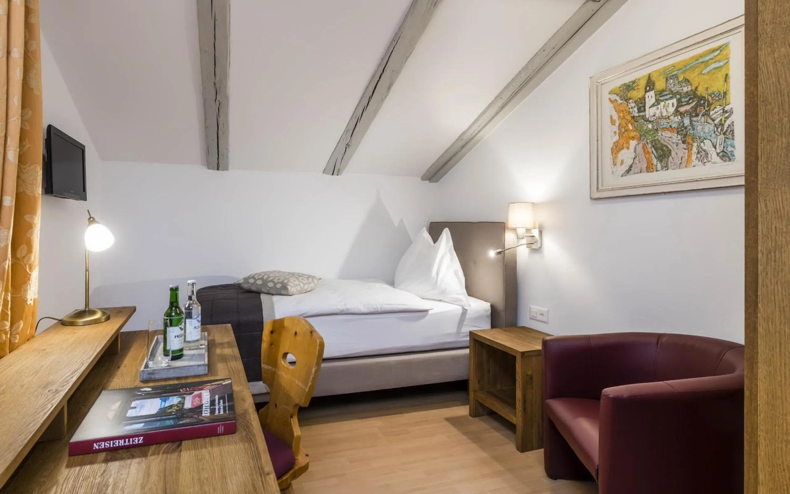 Photo of the whole room, Bed in Hotel Stern Chur