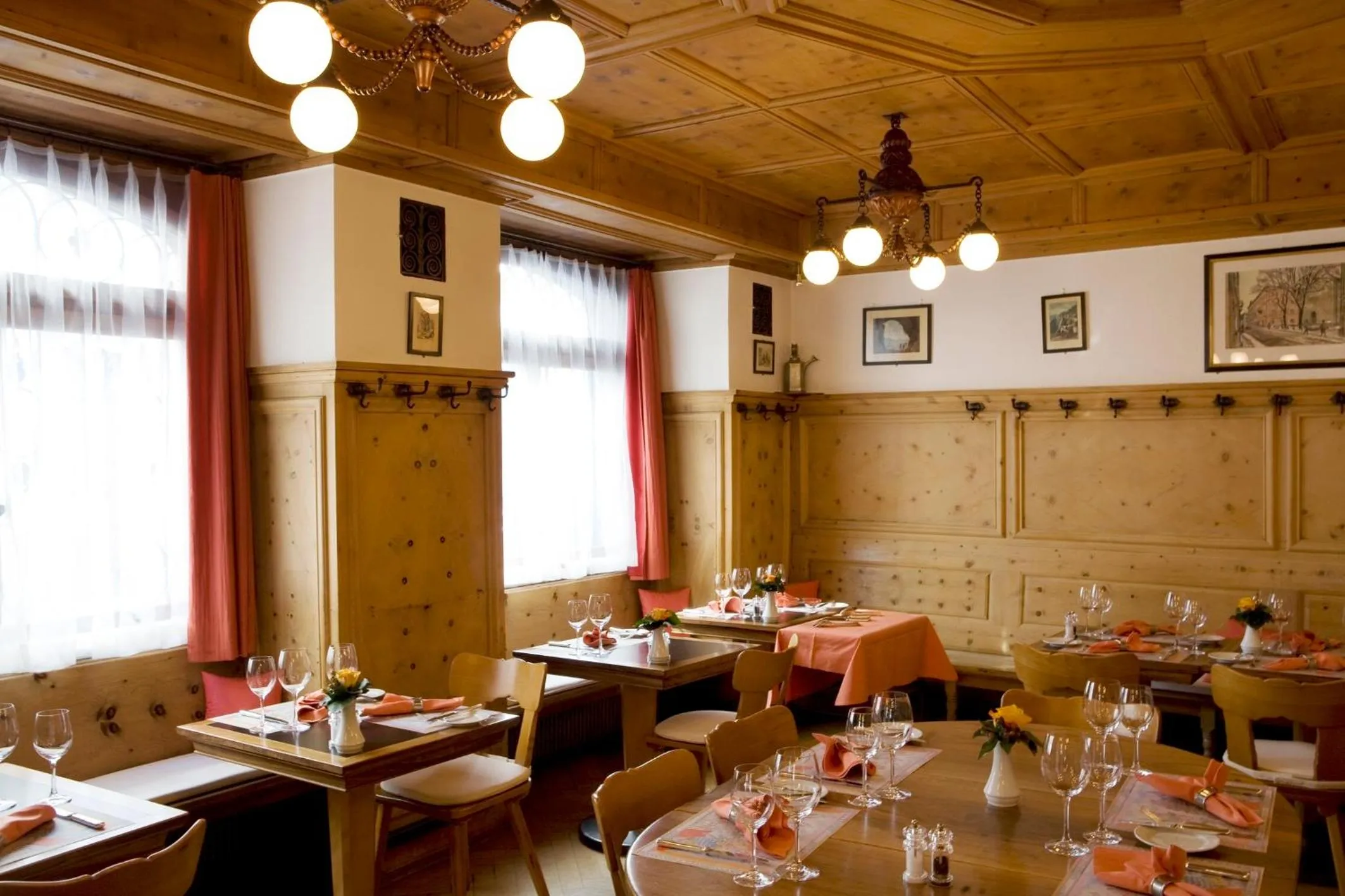 Restaurant/places to eat in Hotel Stern Chur