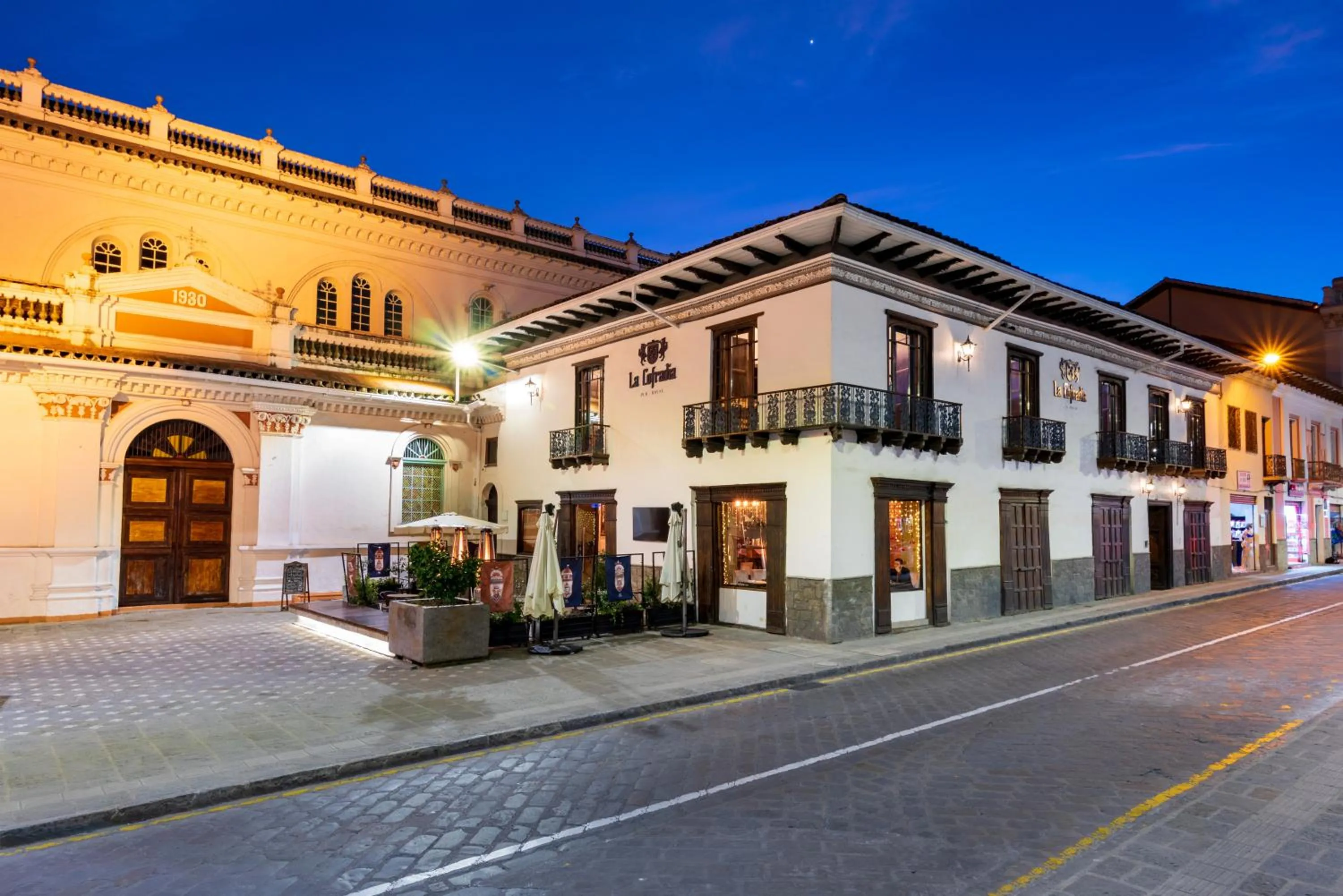 Property building in Hotel La Cofradía Pub-House