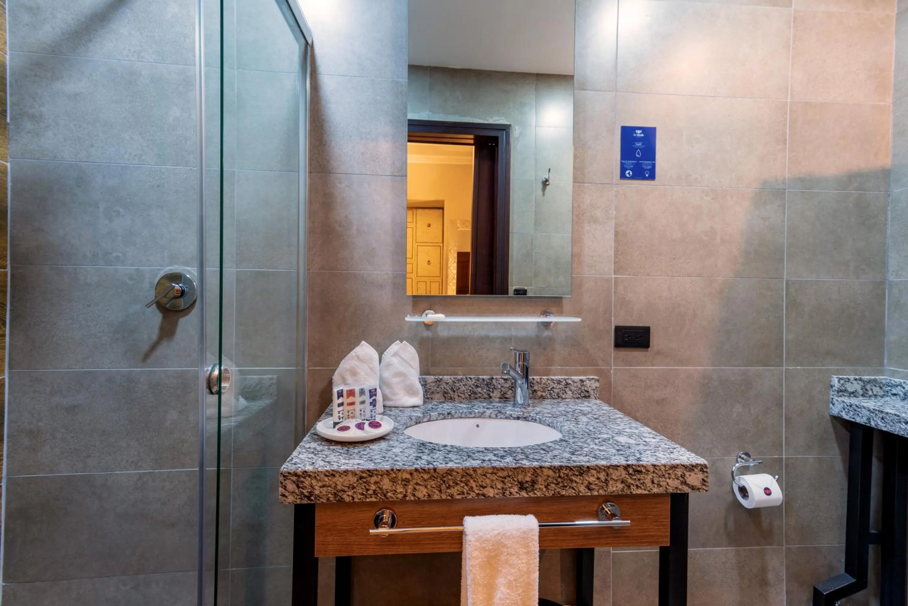 Bathroom in Hotel La Cofradía Pub-House