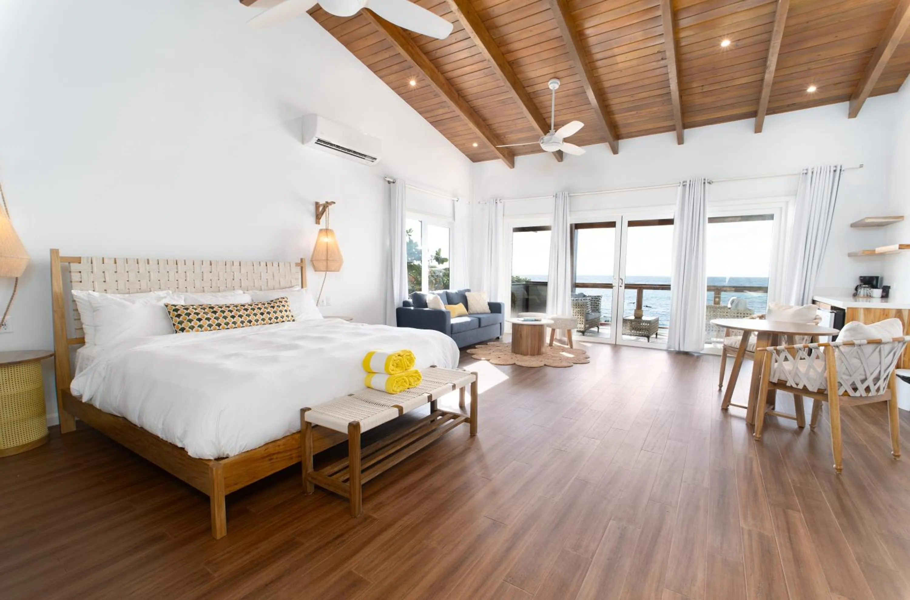 Photo of the whole room, Bed in The Beach House Boutique Hotel