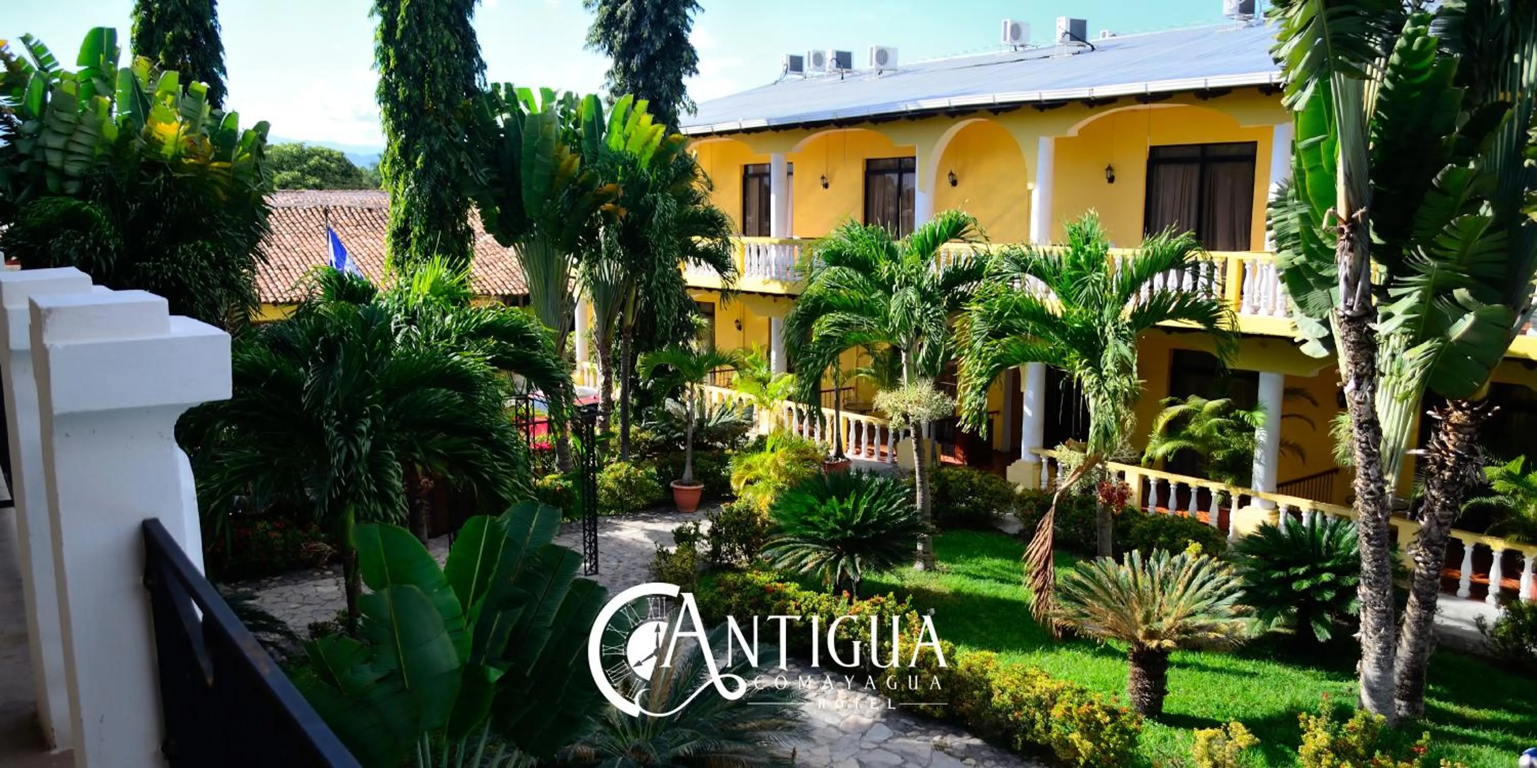 Property building in Hotel Antigua Comayagua