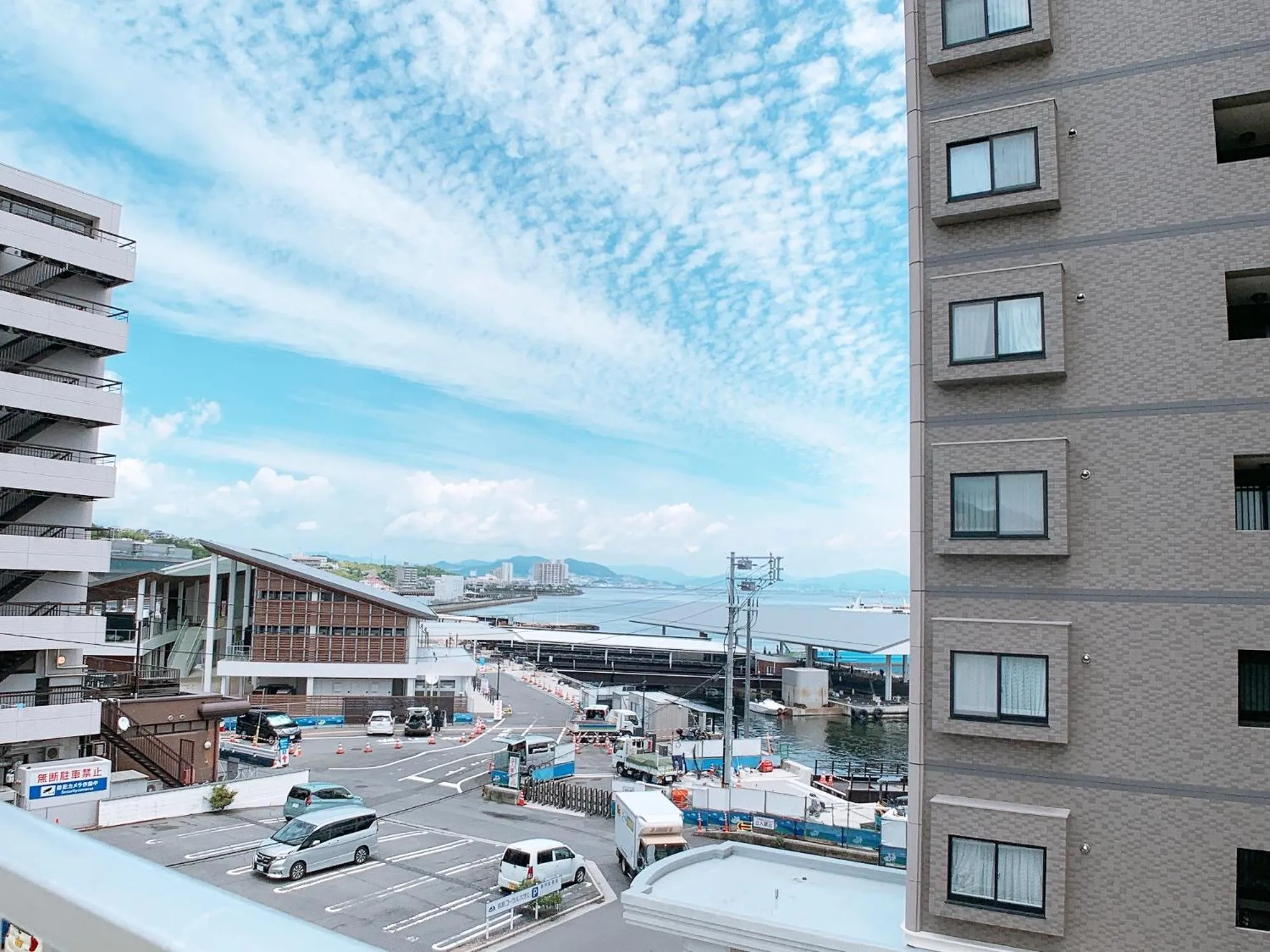 Bar & Hotel Colors MIYAJIMA