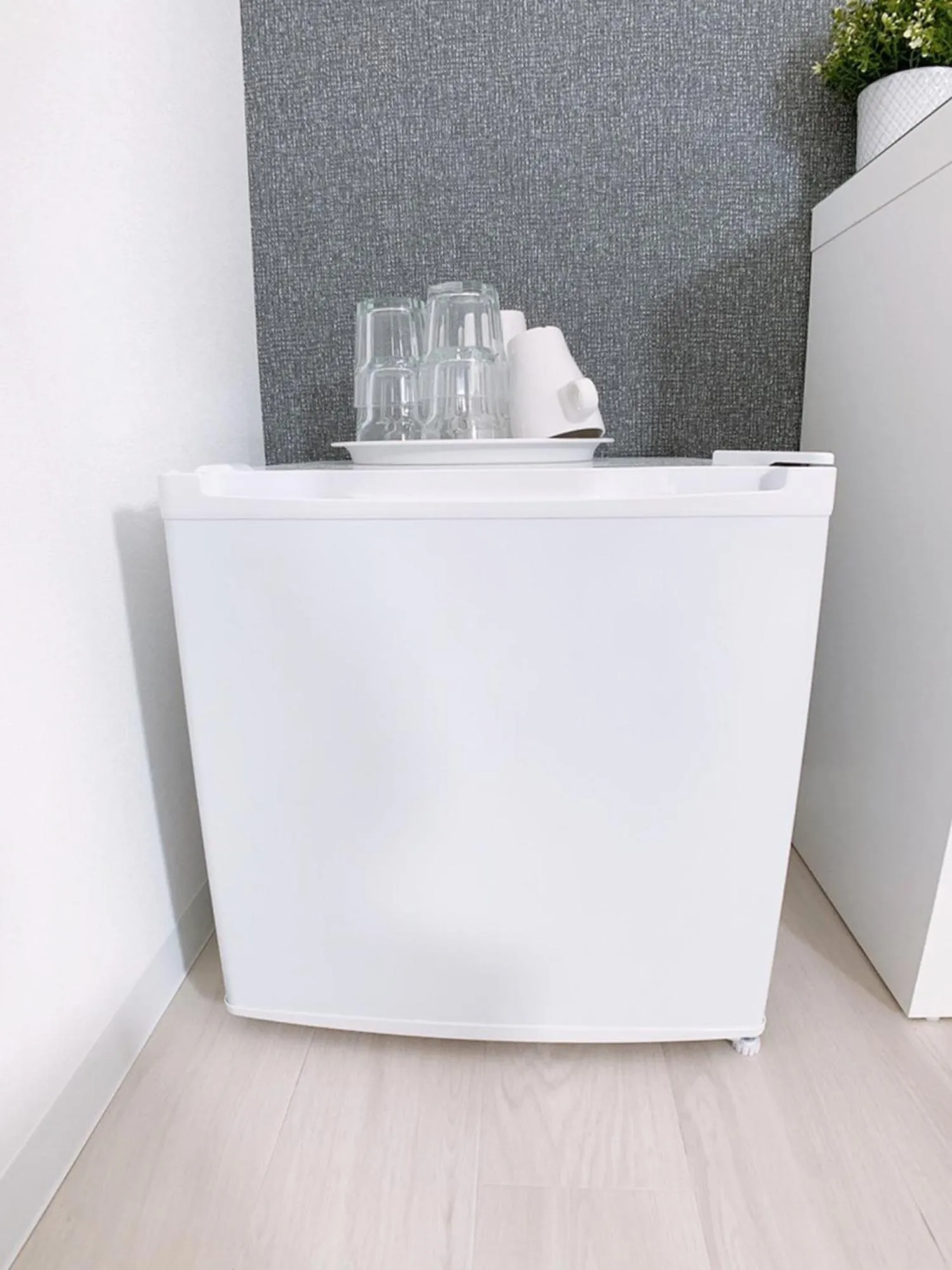 Bar & Hotel Colors MIYAJIMA