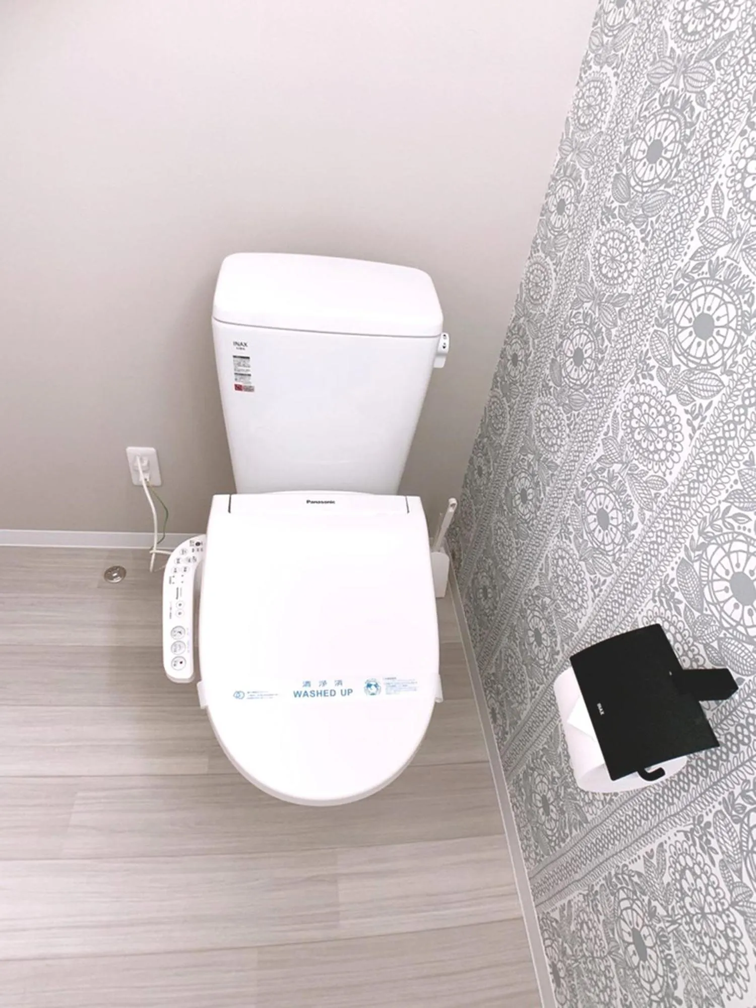 Bar & Hotel Colors MIYAJIMA