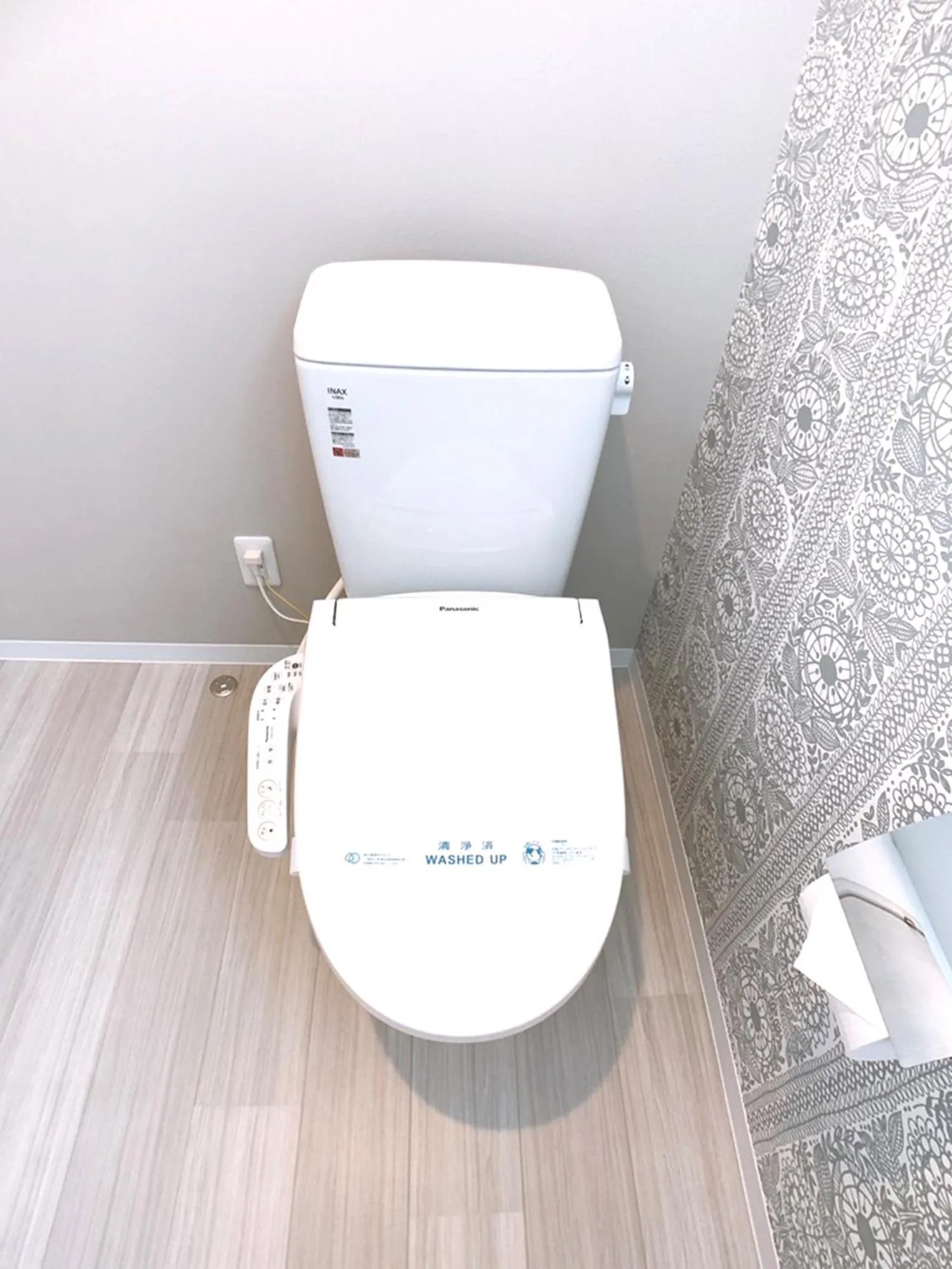 Bar & Hotel Colors MIYAJIMA