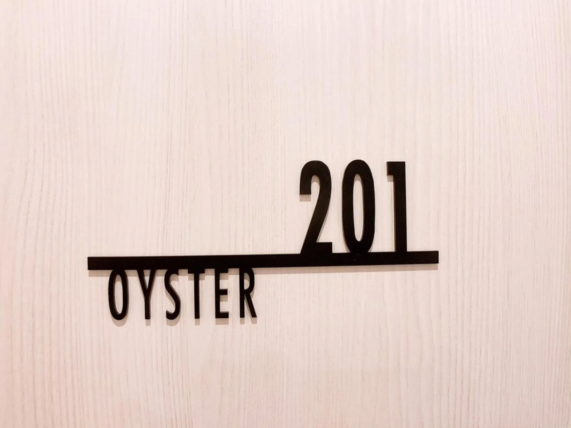 Bar & Hotel Colors MIYAJIMA