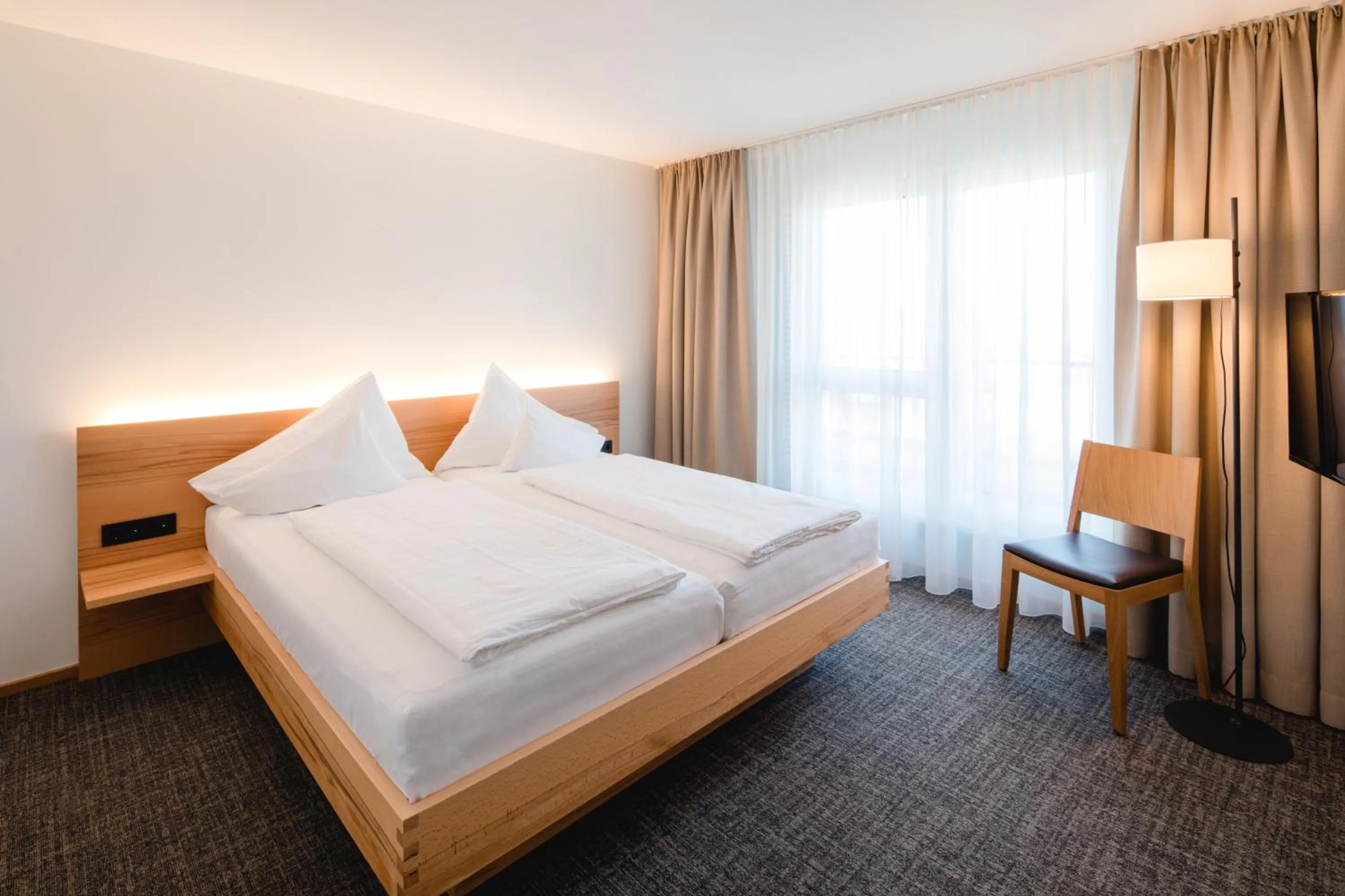 Photo of the whole room, Bed in Hotel Krone