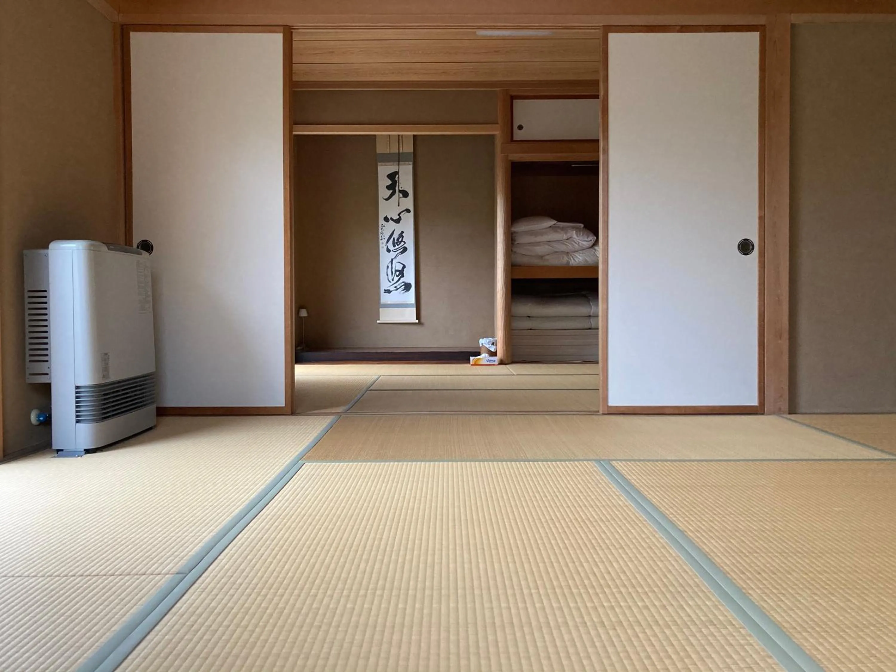 Photo of the whole room in Yatsugatake Cottage