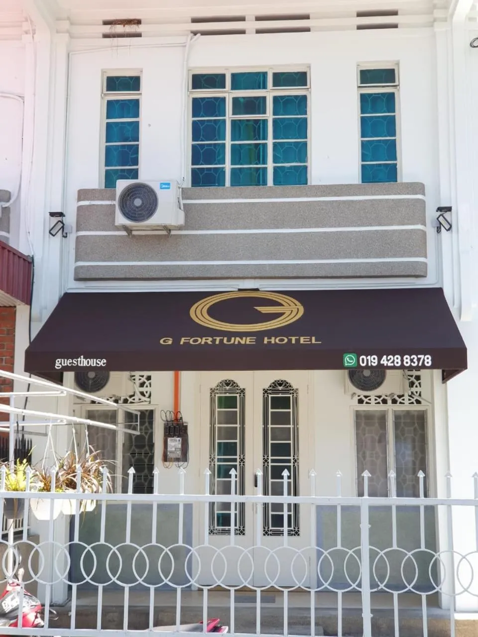 Property building in G Fortune Guest House Victoria Green