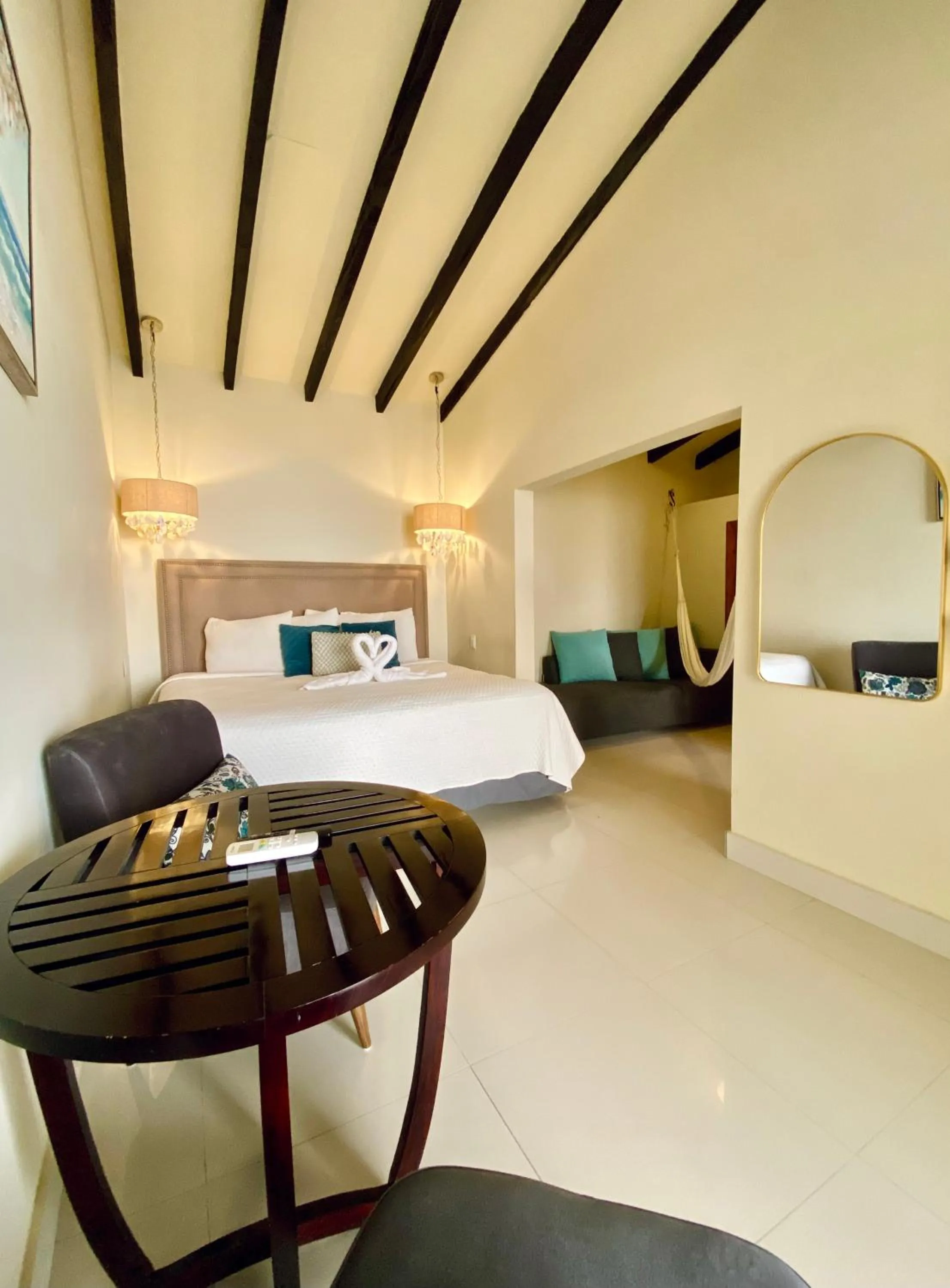 Bed in Vista Las Olas Resort