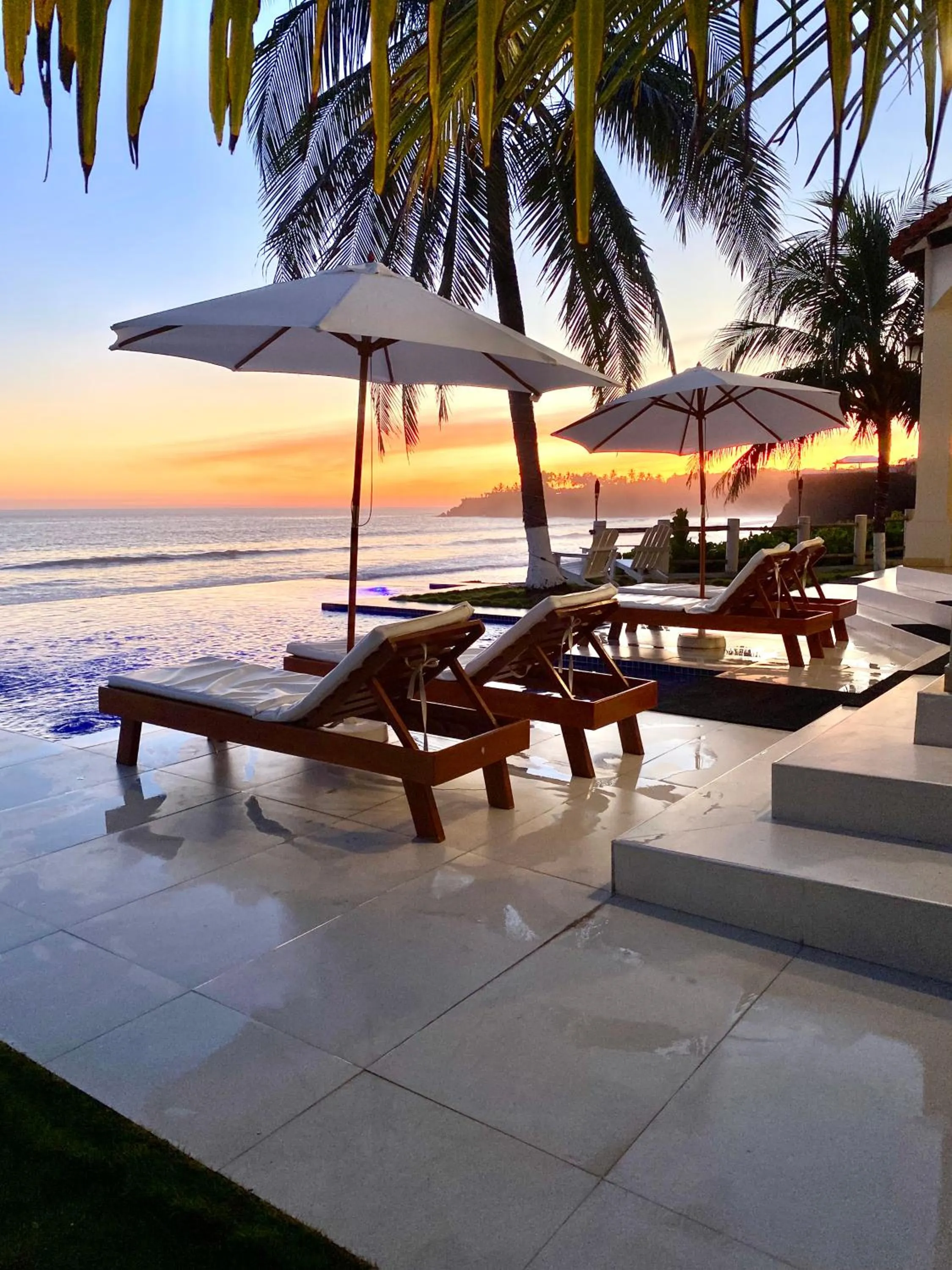 Pool view in Vista Las Olas Resort