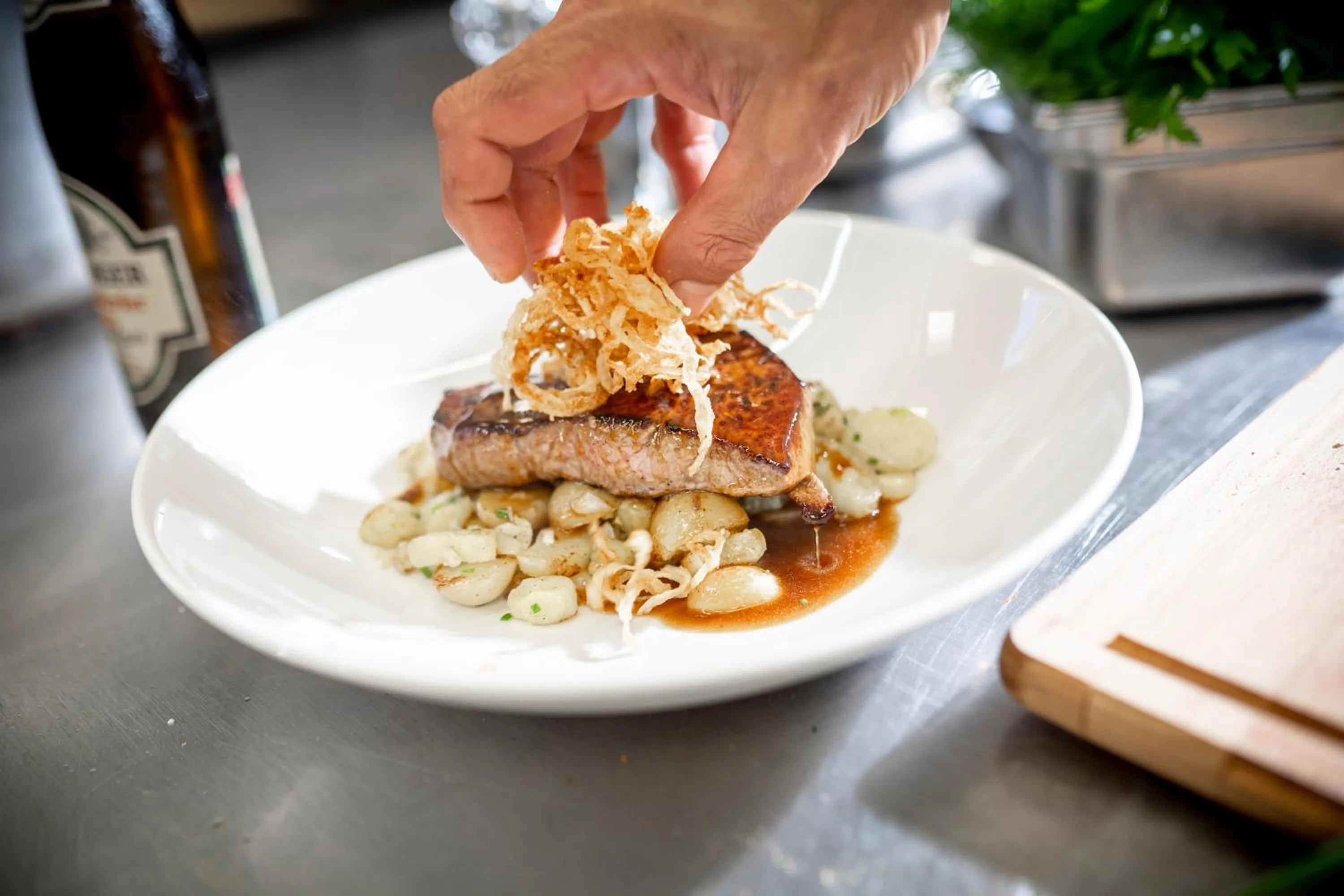 Restaurant/places to eat in Zum Fischer am See ***S