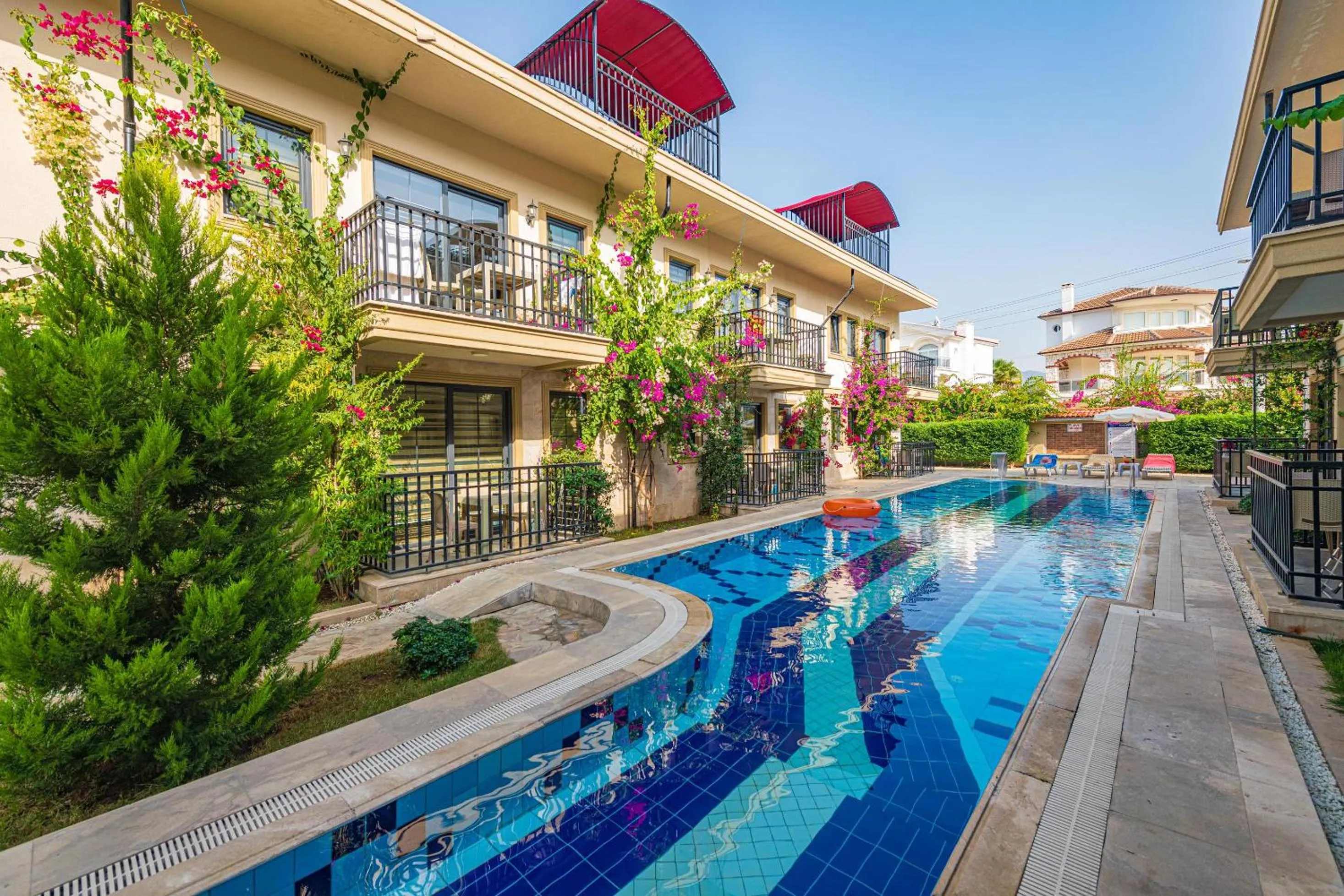 Property building in Yaşam Park Apart Hotel - Fethiye Calis Beach