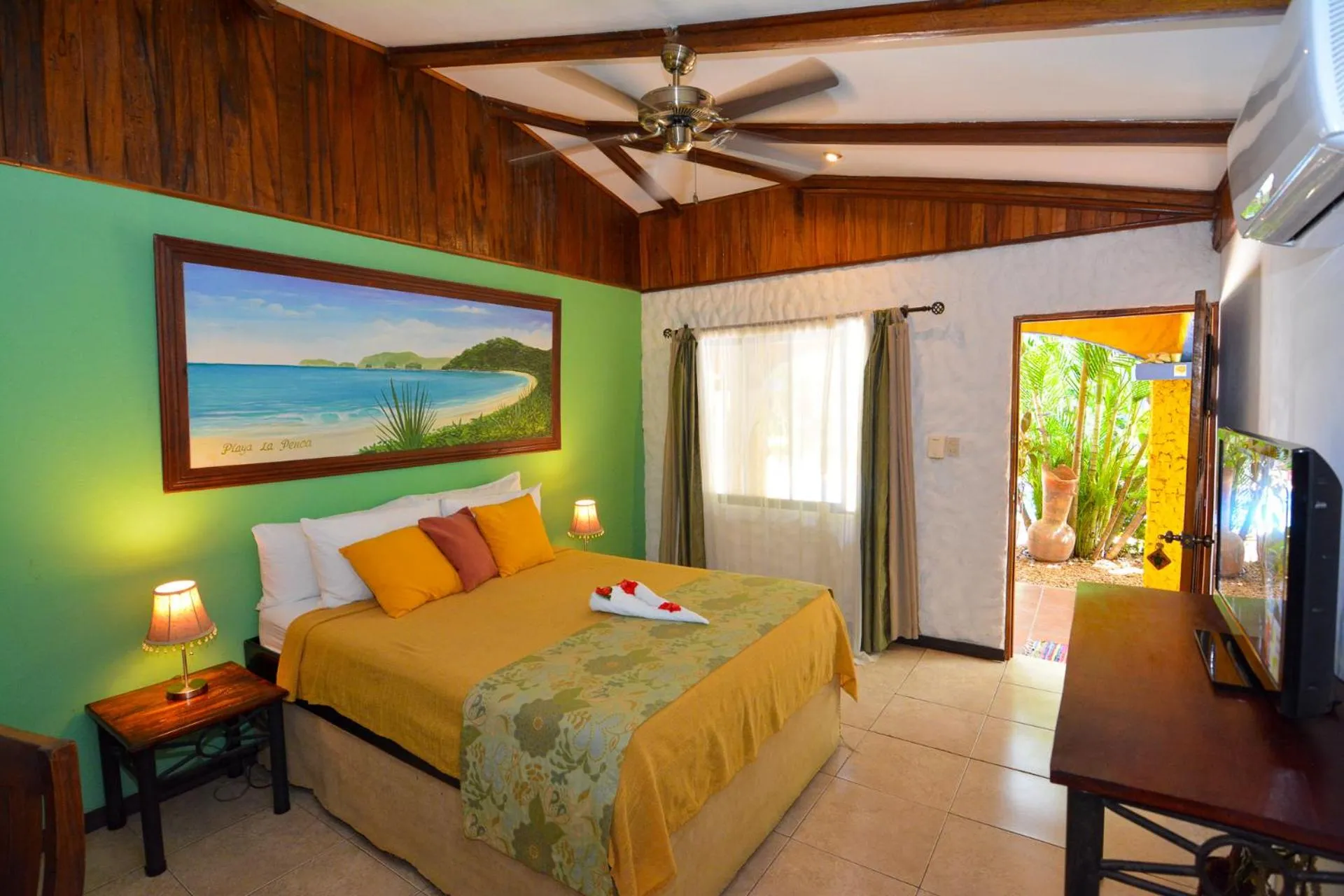 Bed in Conchal Hotel