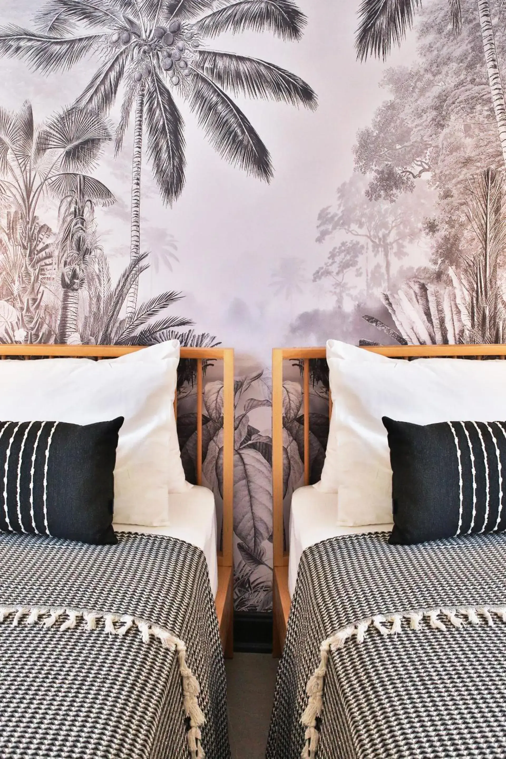 Bed in Luff Suites Bed in Luff Suites