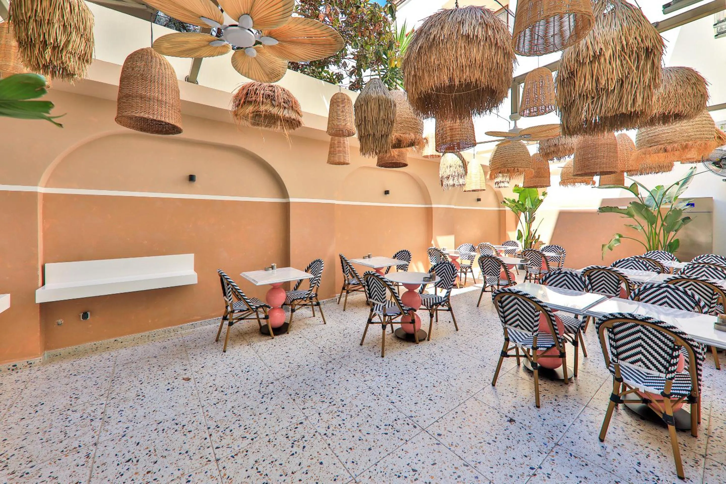 Breakfast in Luff Suites