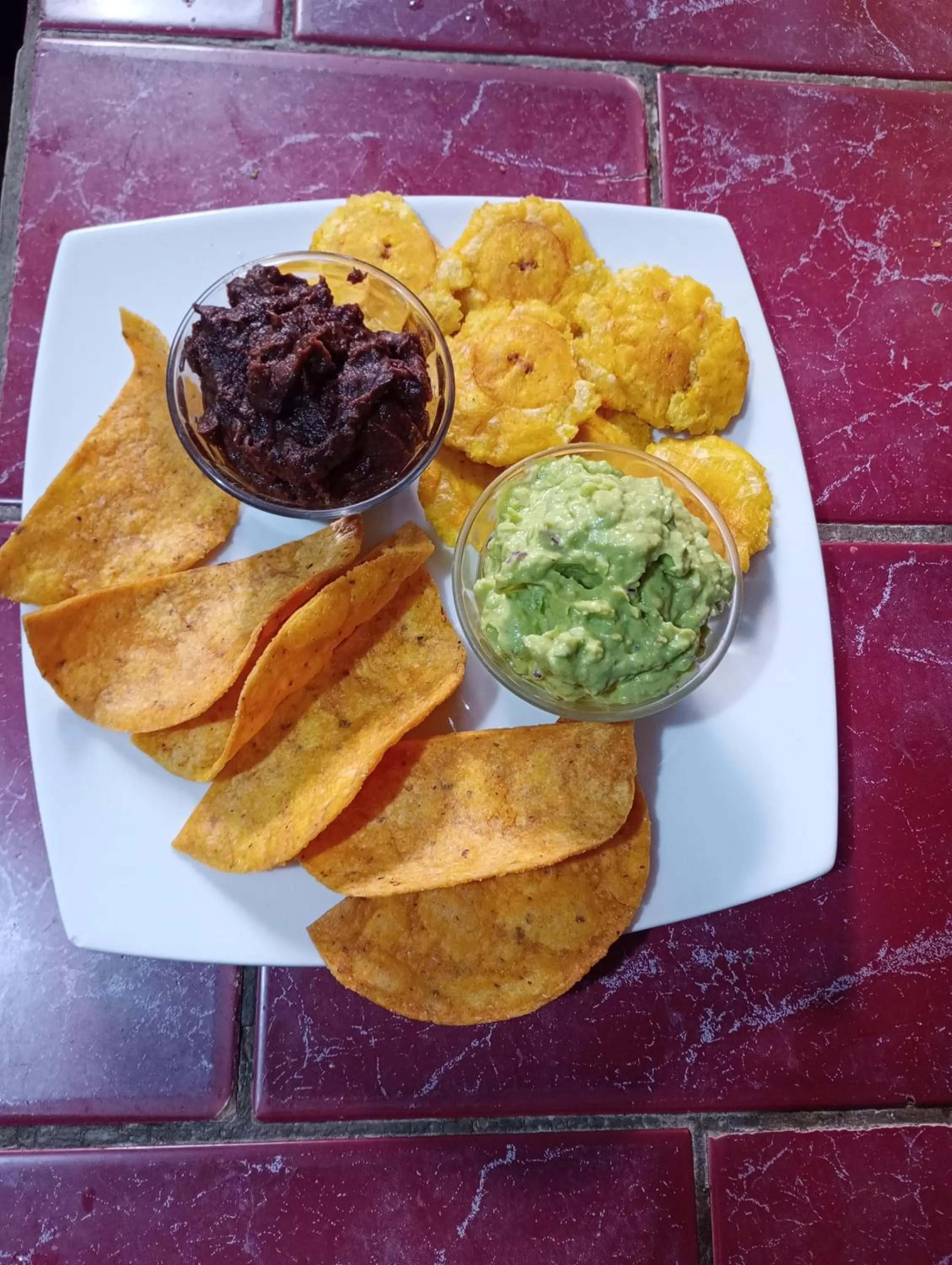 Food in spirit of jungle lodge