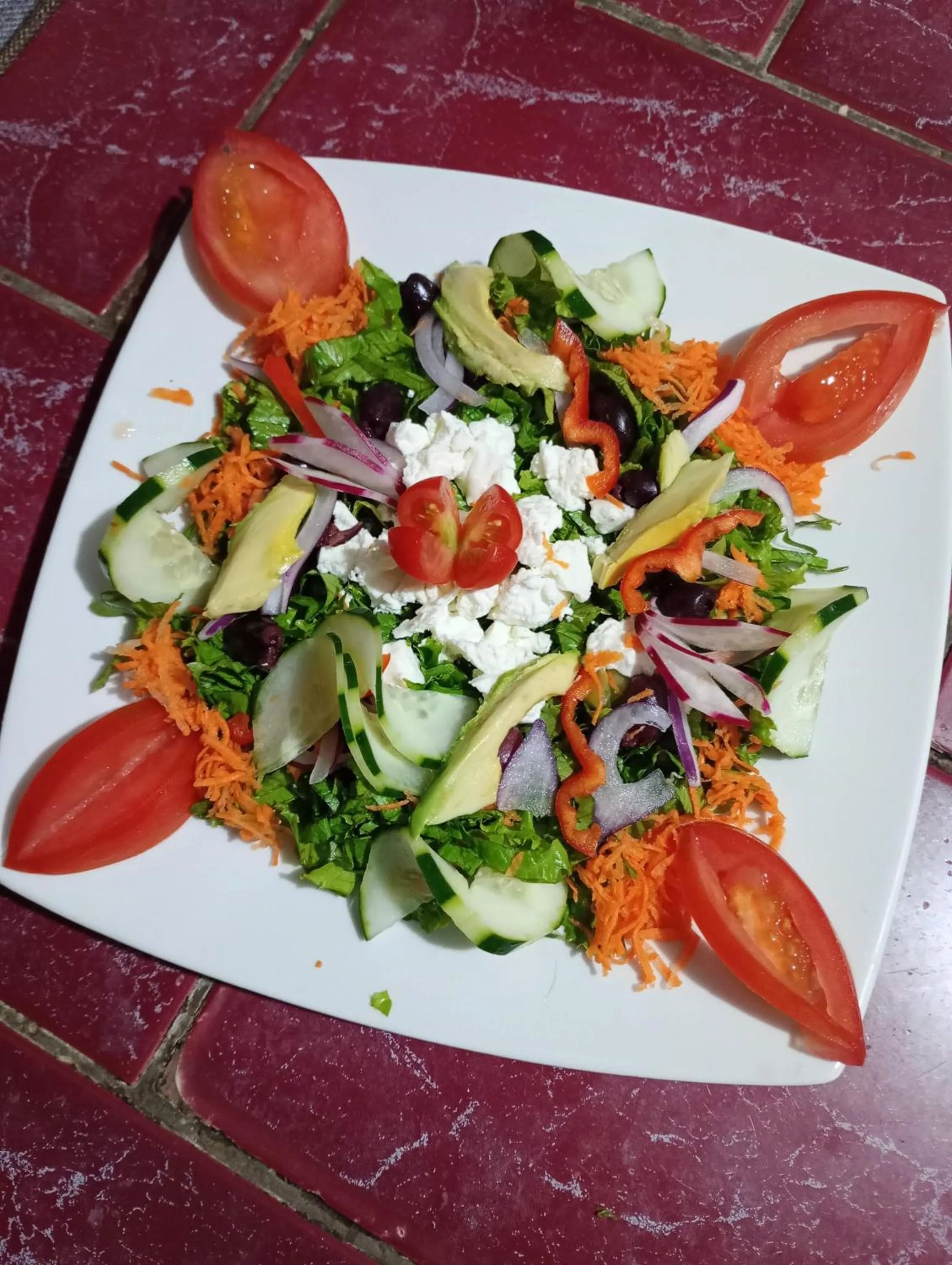 Food in spirit of jungle lodge