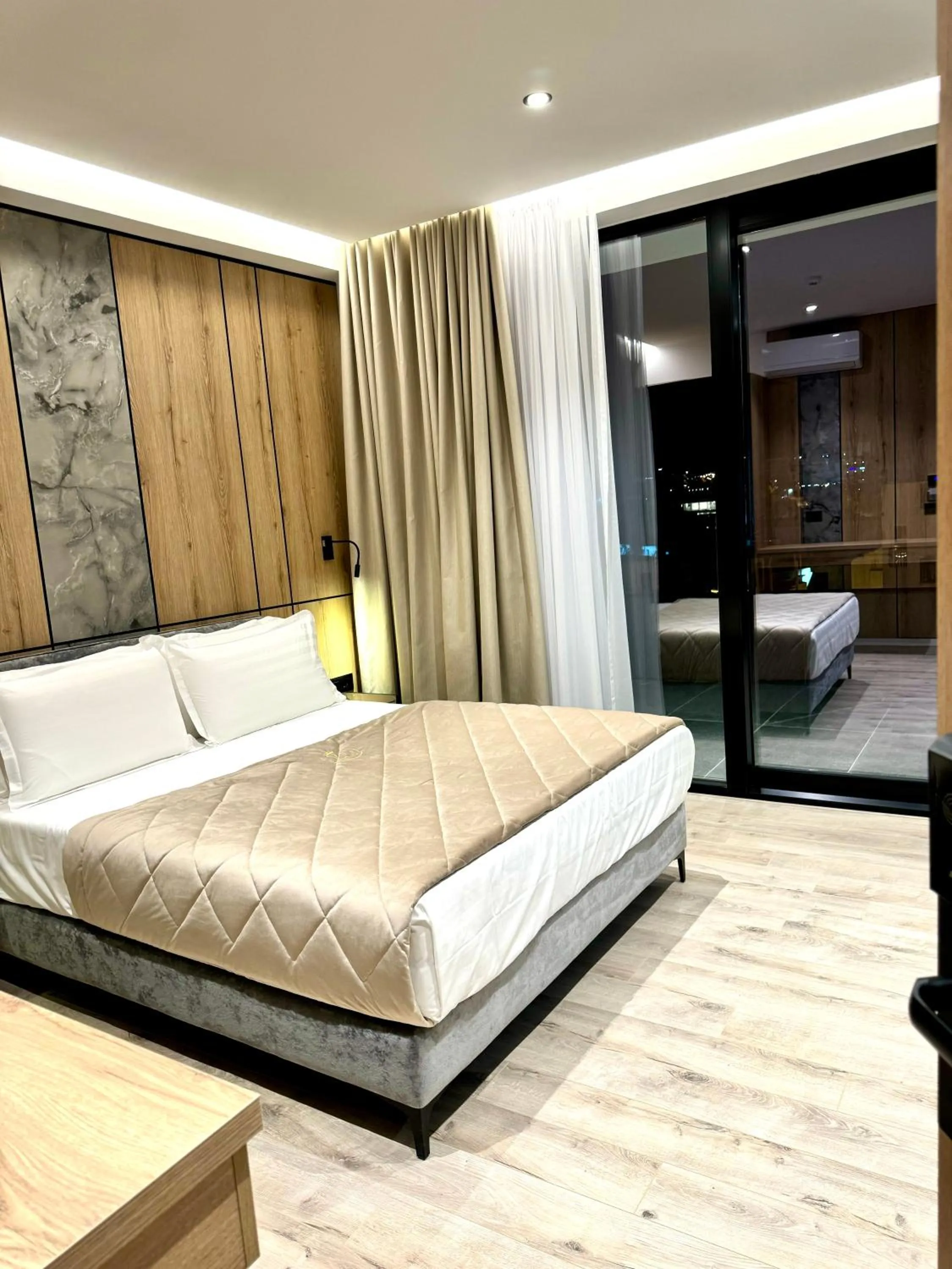 Bed in Hotel Joni Premium