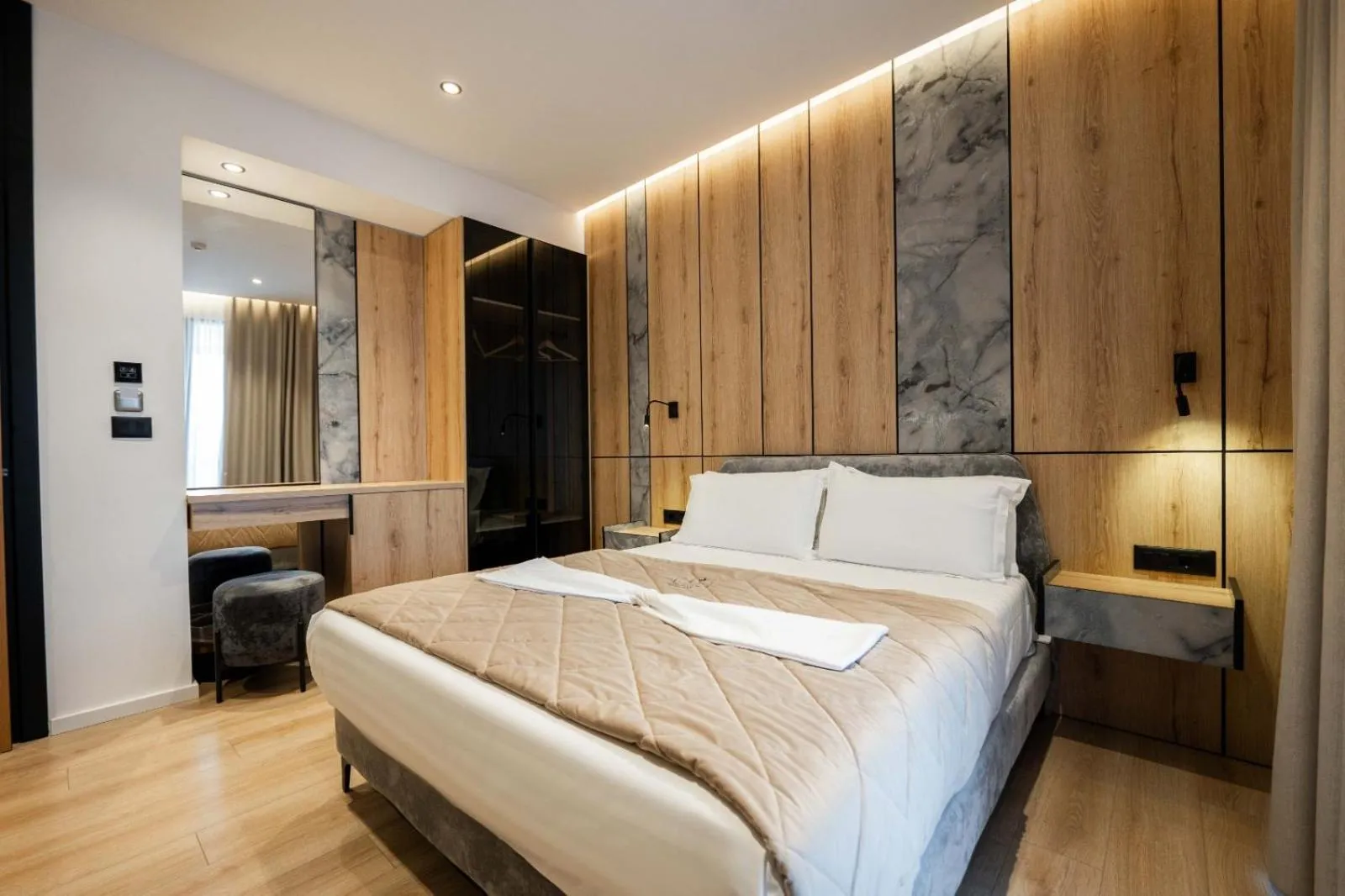 Bed in Hotel Joni Premium