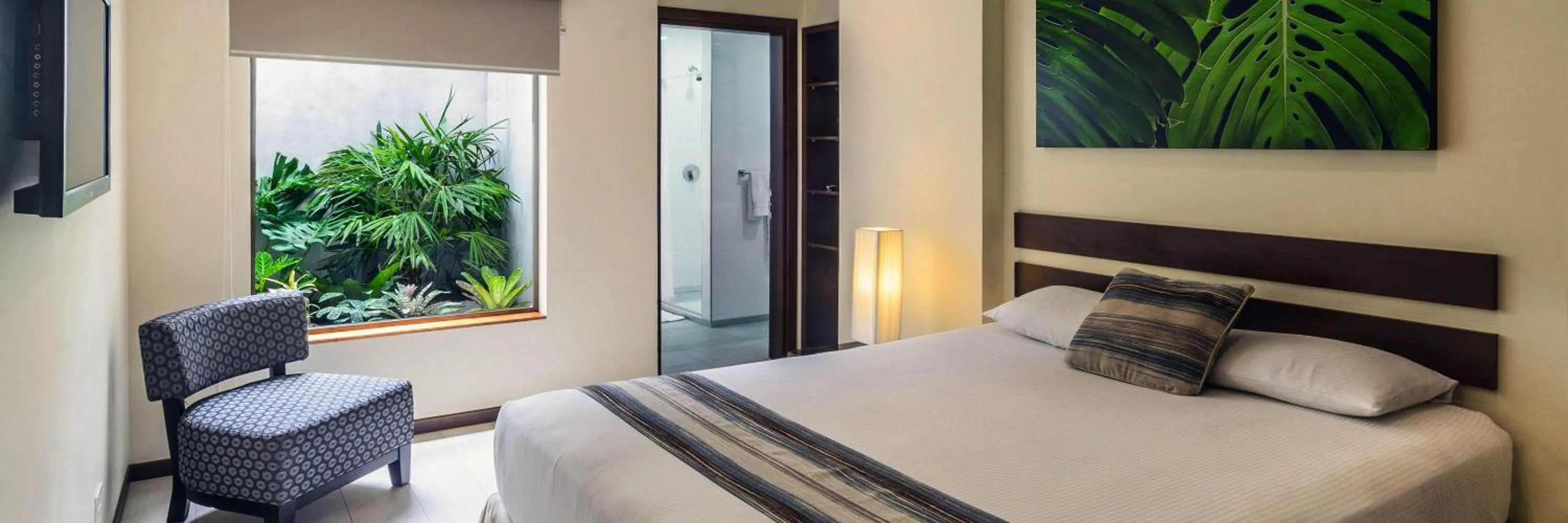 Photo of the whole room, Bed in Isla Verde Hotel