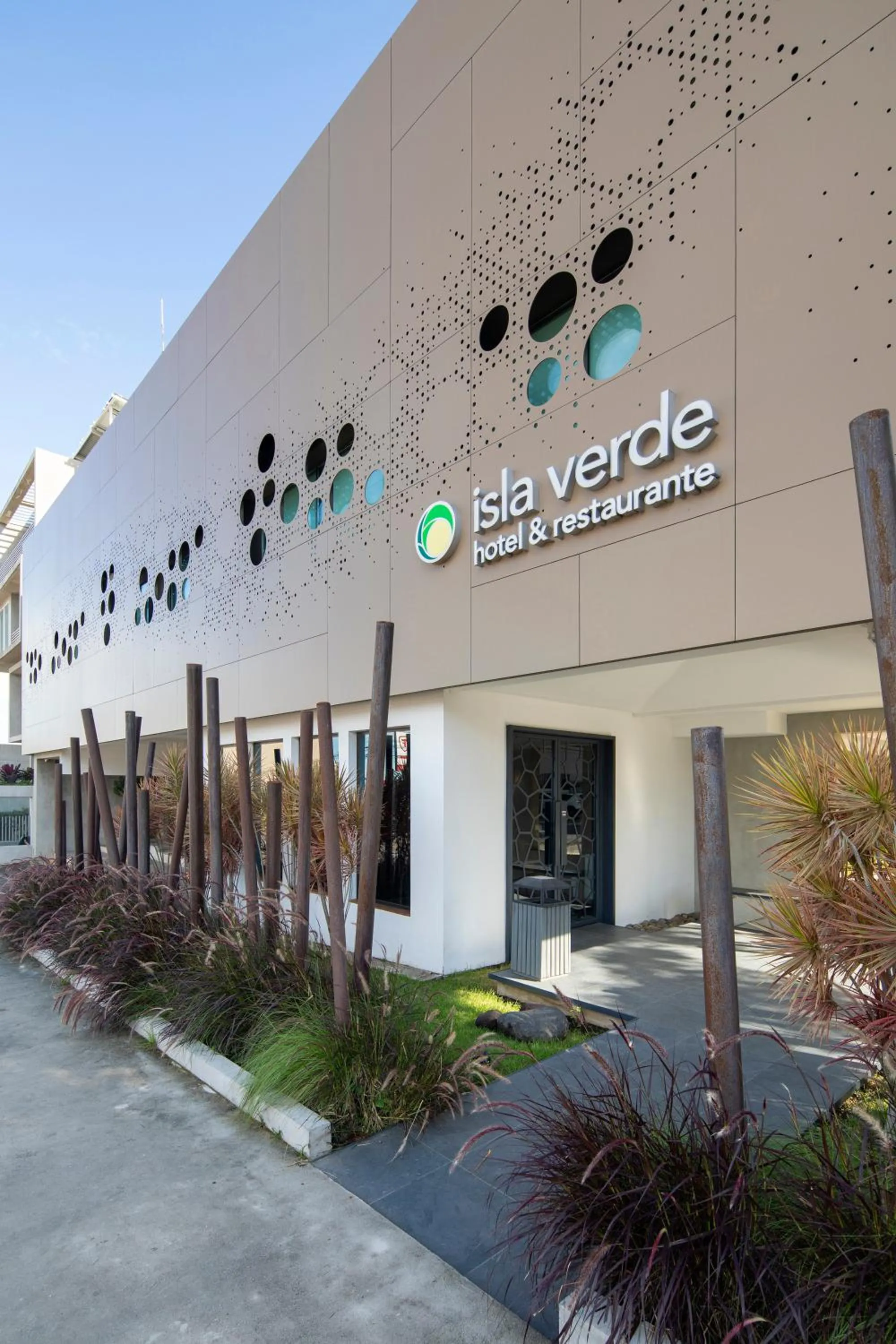 Property building in Isla Verde Hotel
