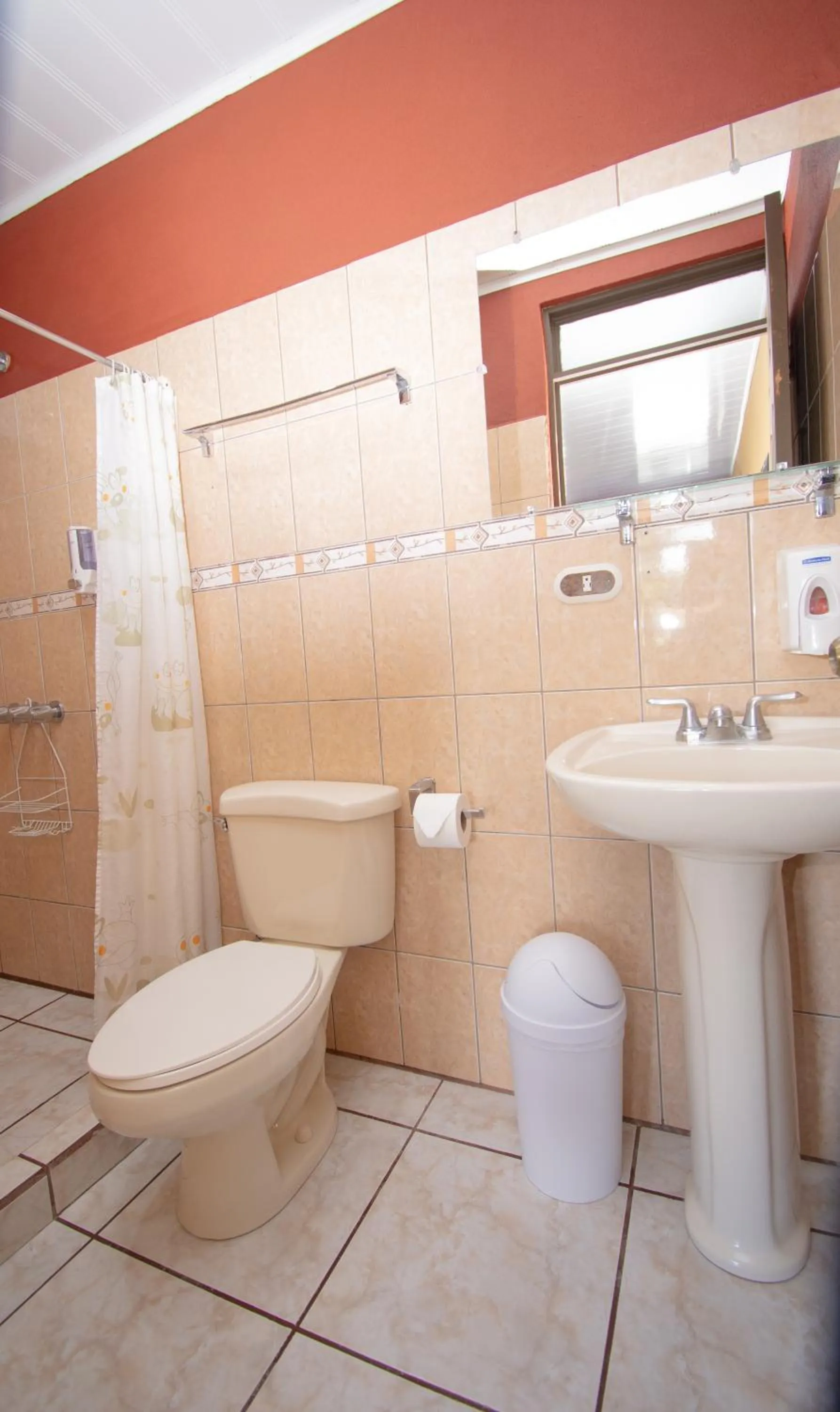 Shower in Cabinas Eddy B&B