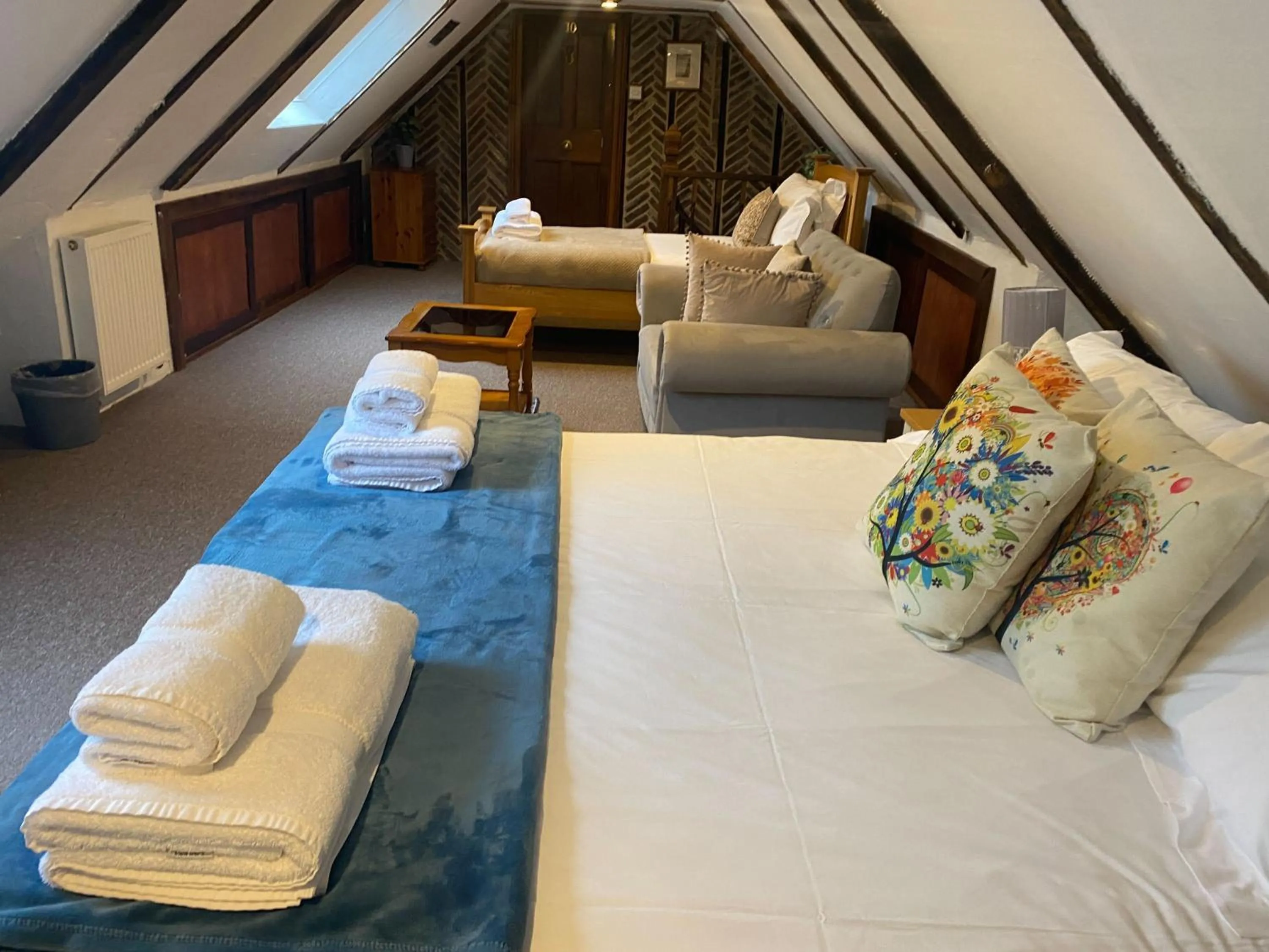 Bedroom, Bed in Dyke Farm Barn near Brighton by Huluki Sussex Stays