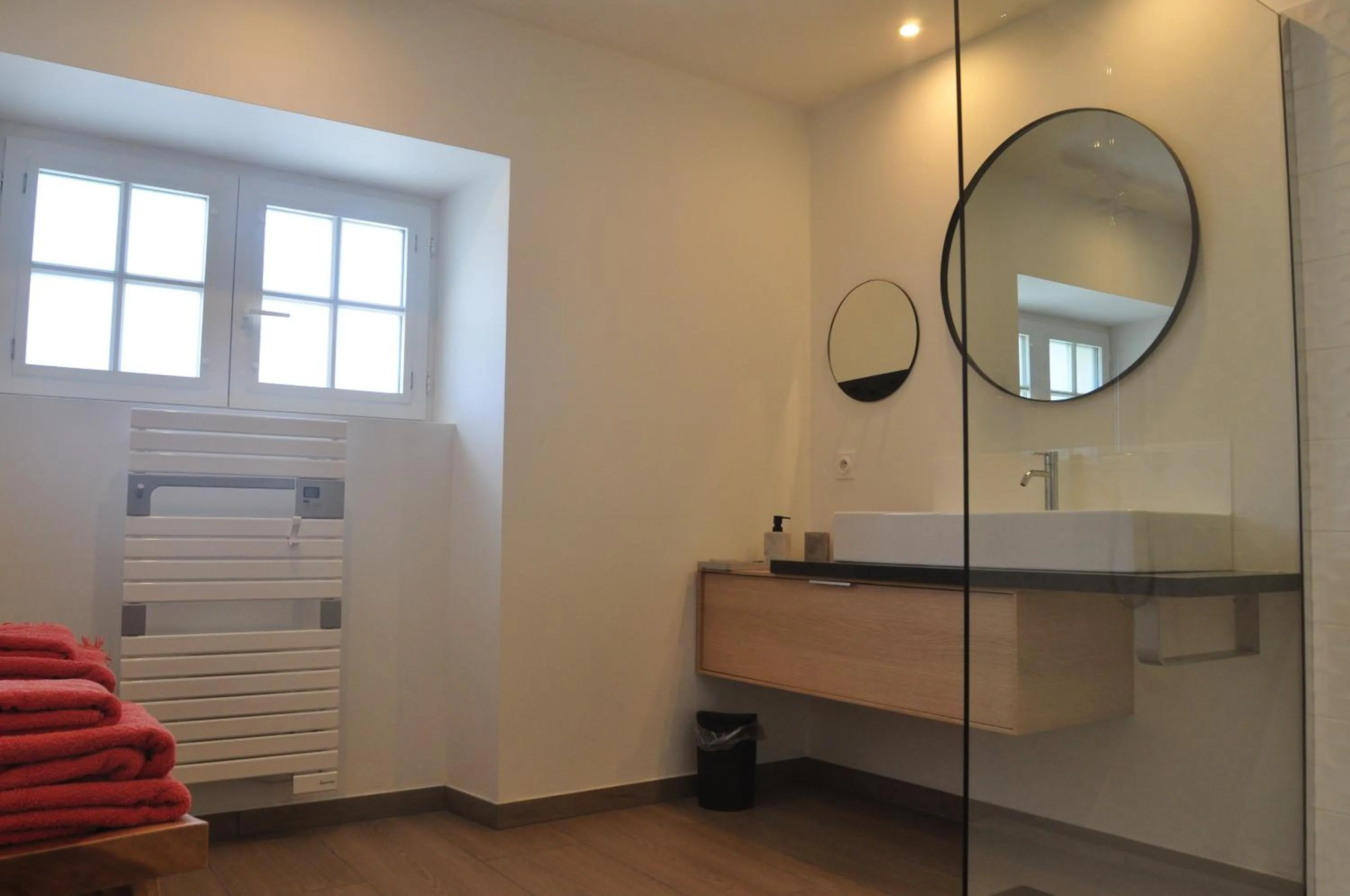 Bathroom in Chambre d'hôtes A la clé des champs Varen