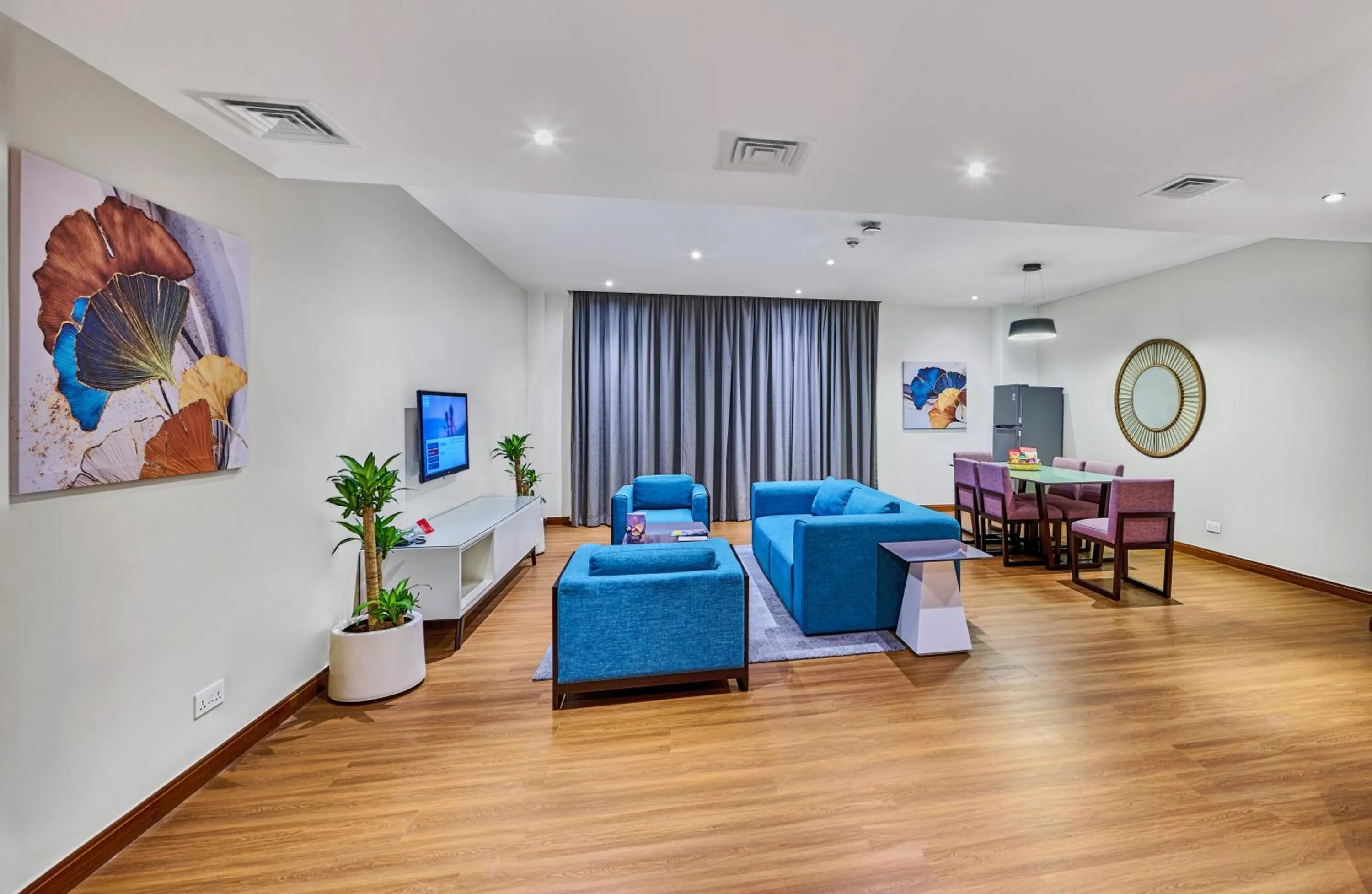 Living room in Ramada Hotel, Suites and Apartments by Wyndham Dubai JBR